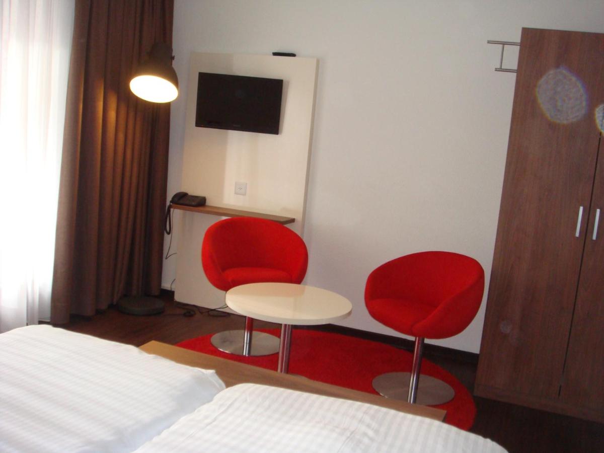 Comfort Superior One-Bedroom Apartment with Balcony