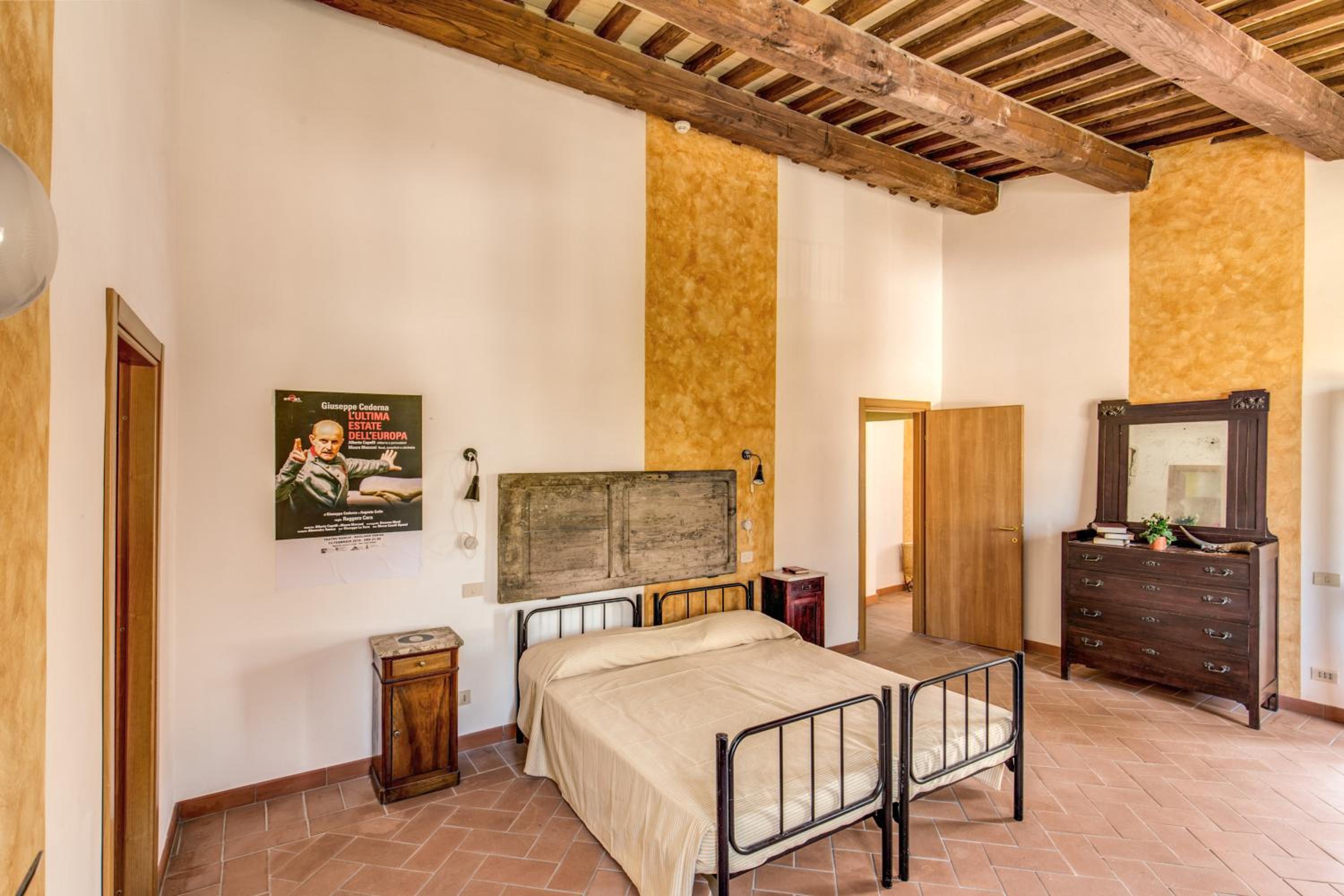 Quadruple Room with Private Bathroom photo 1
