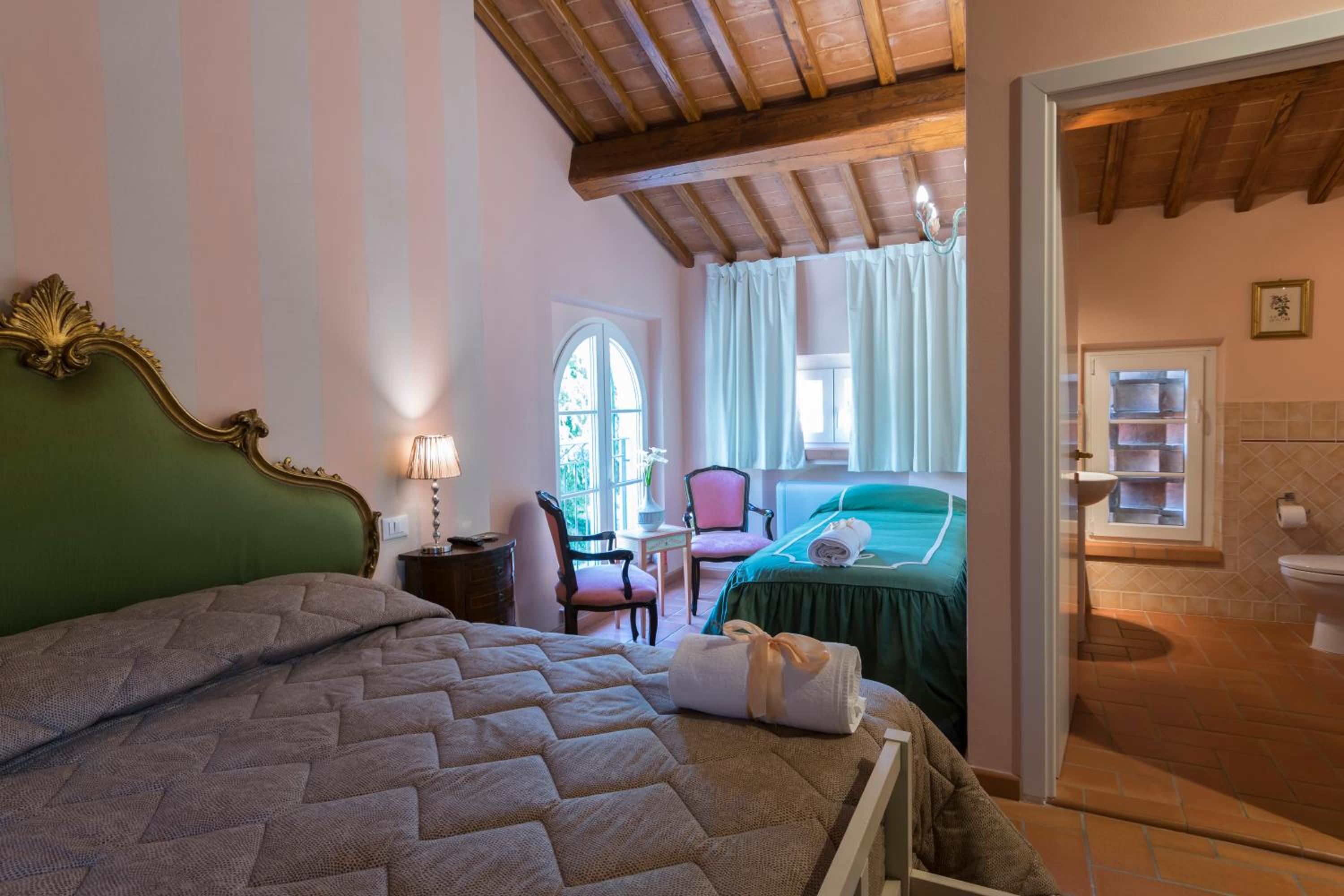Double Room with Extra Bed photo 3