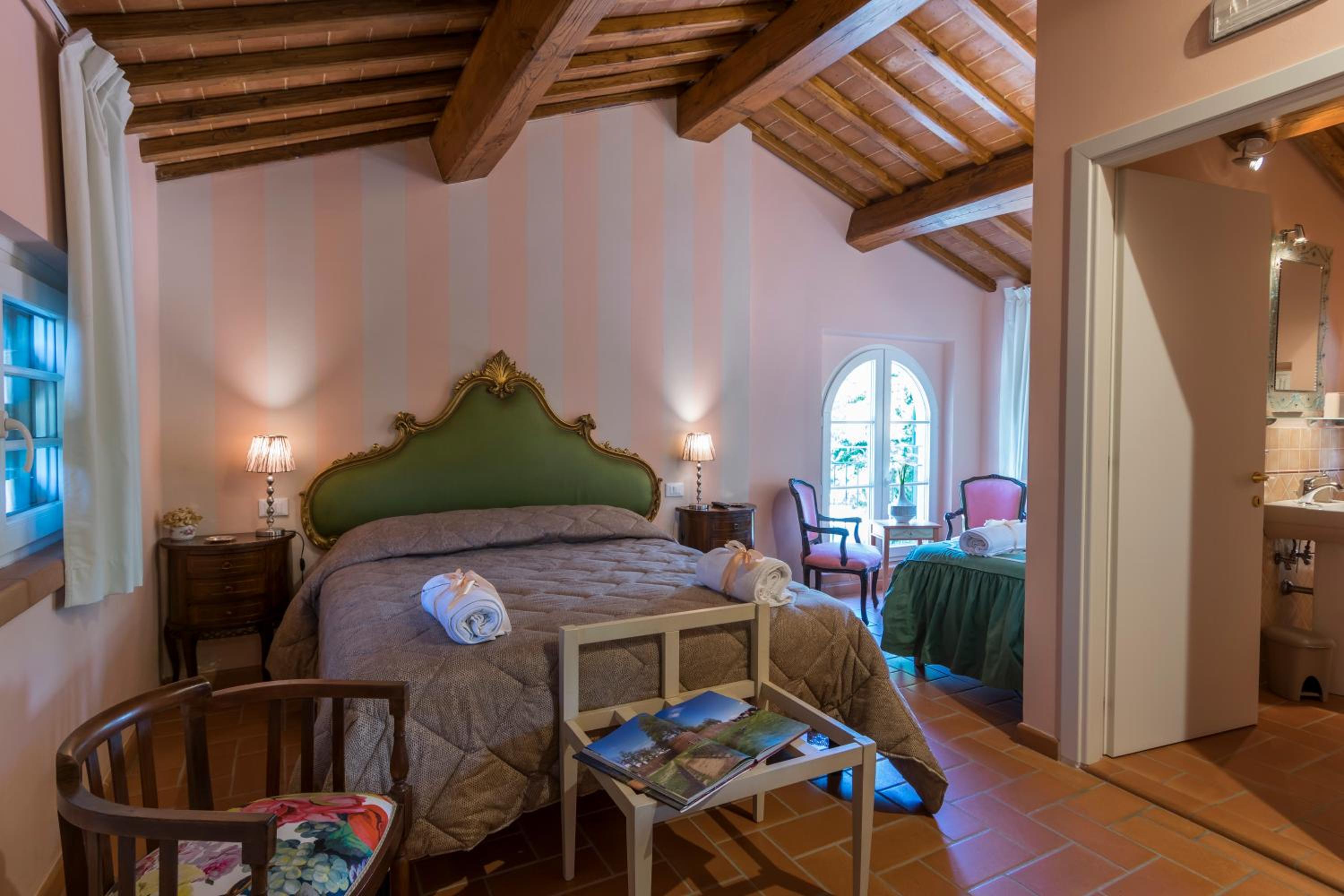 Double Room with Extra Bed photo 3