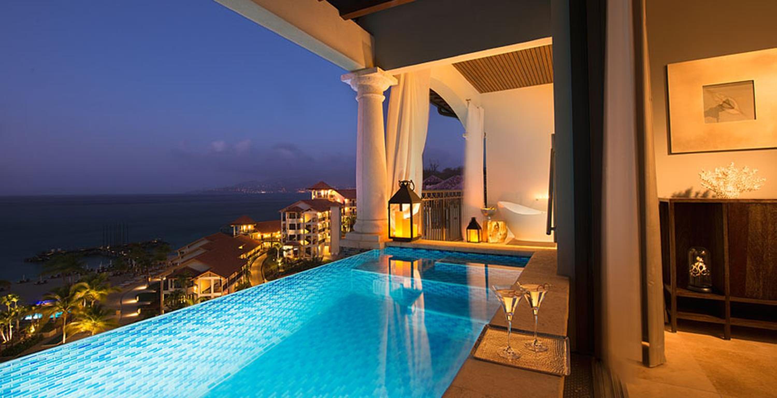 Italian Oceanview Penthouse One Bedroom Skypool Butler Suite with Balcony Tranquility Soaking Tub (PSKY) photo 2