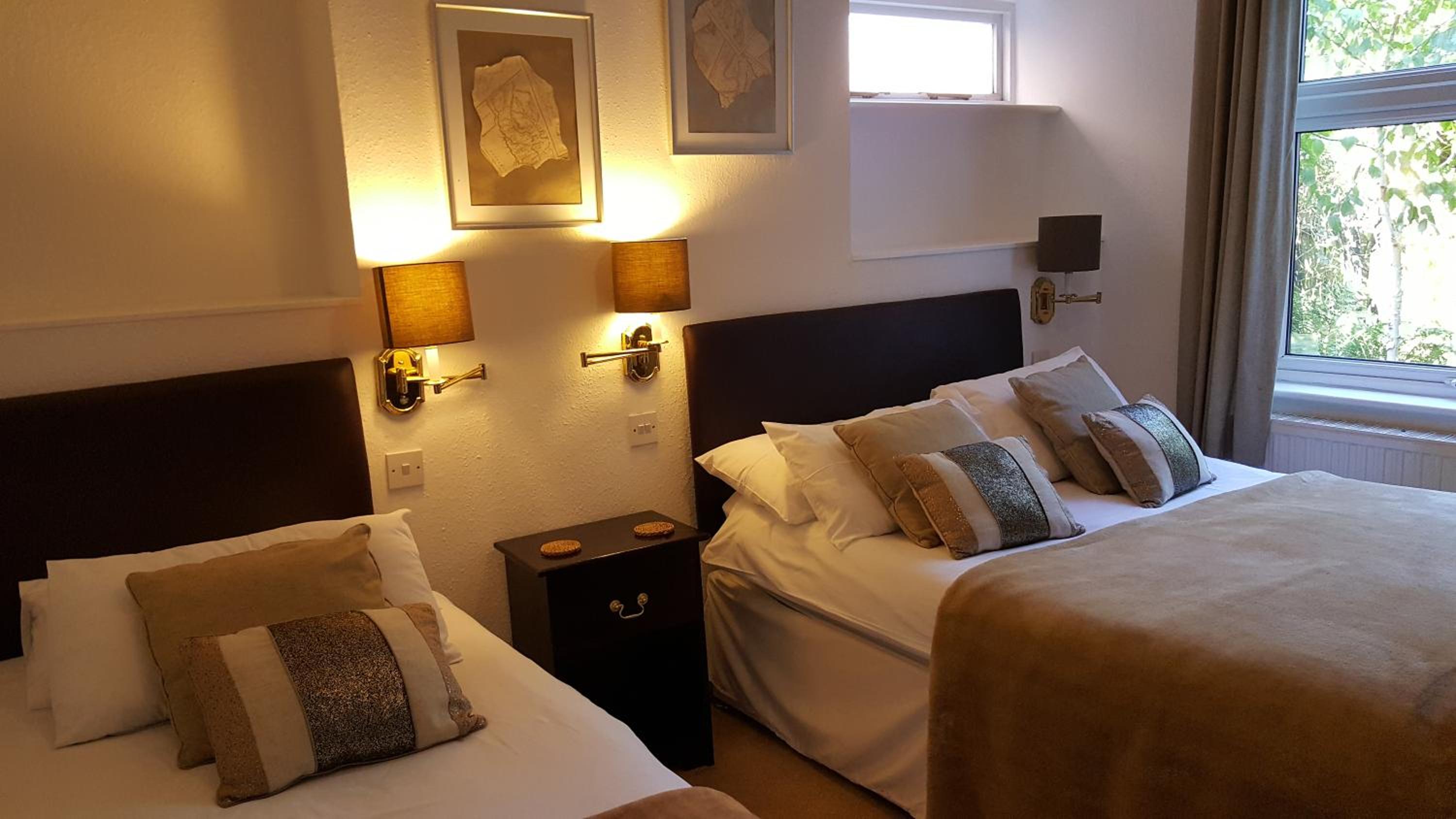 Superior Twin Room photo 2