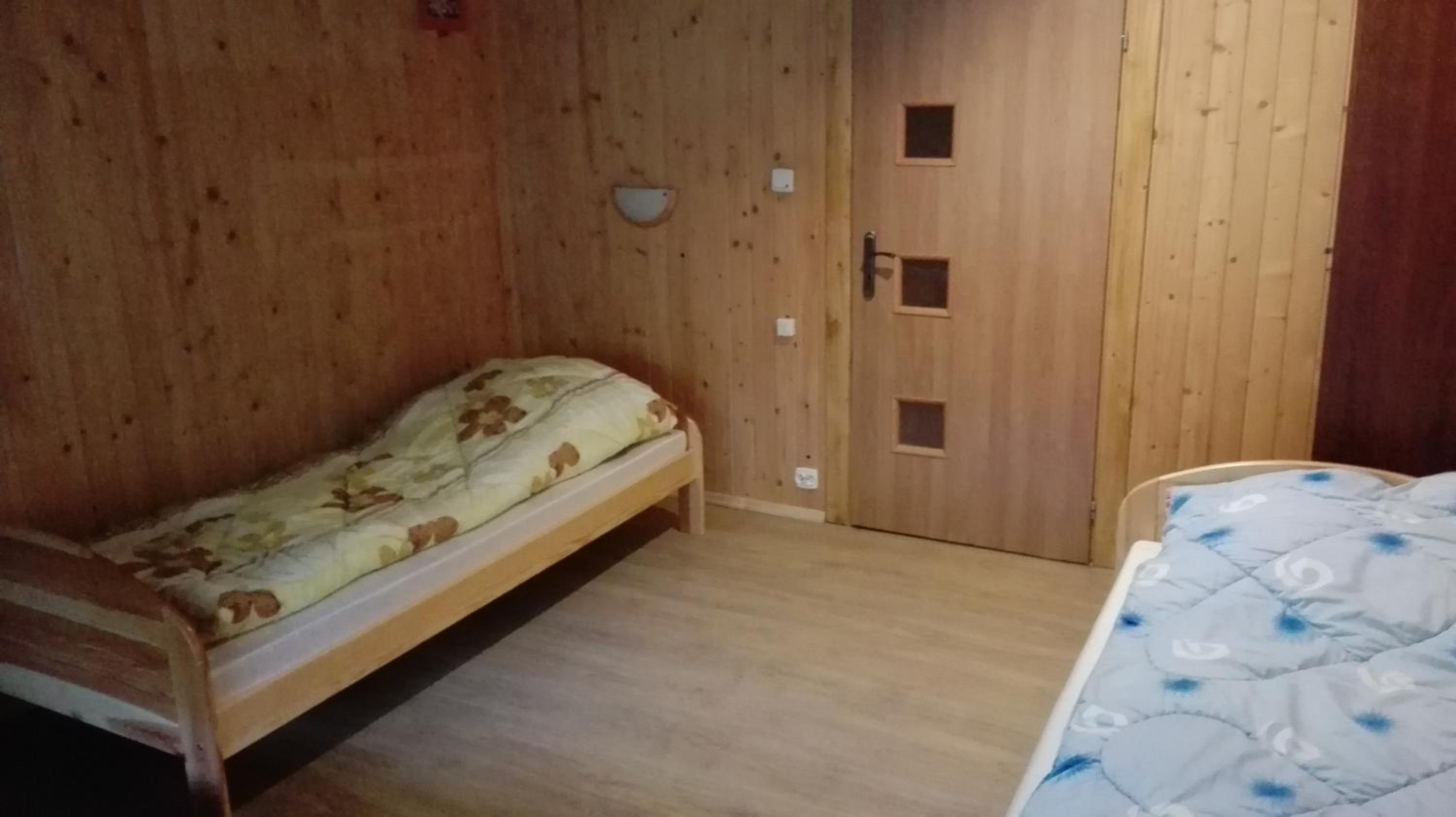 Twin Room with Terrace - Photo 4