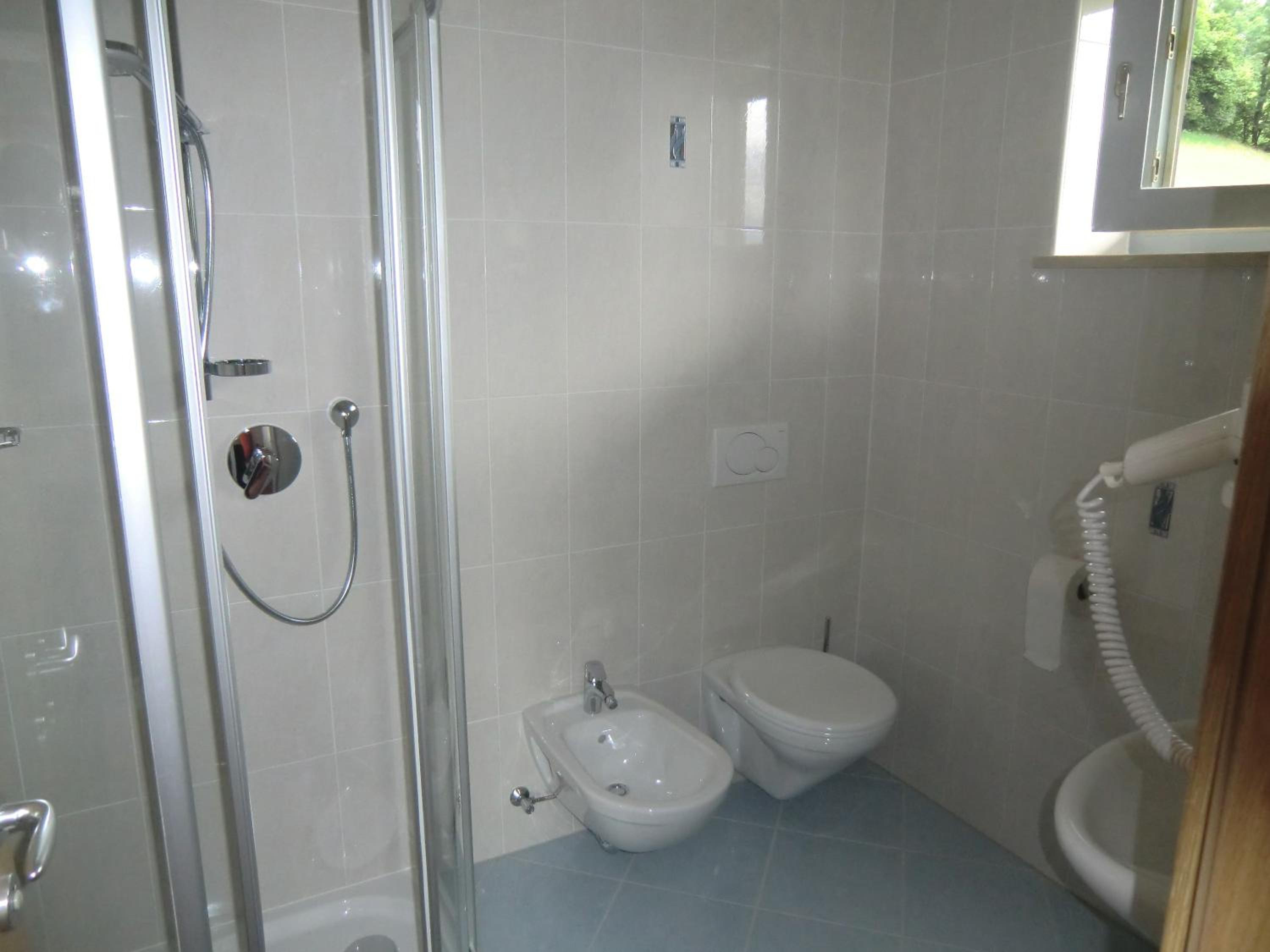 Triple Room - Photo 8