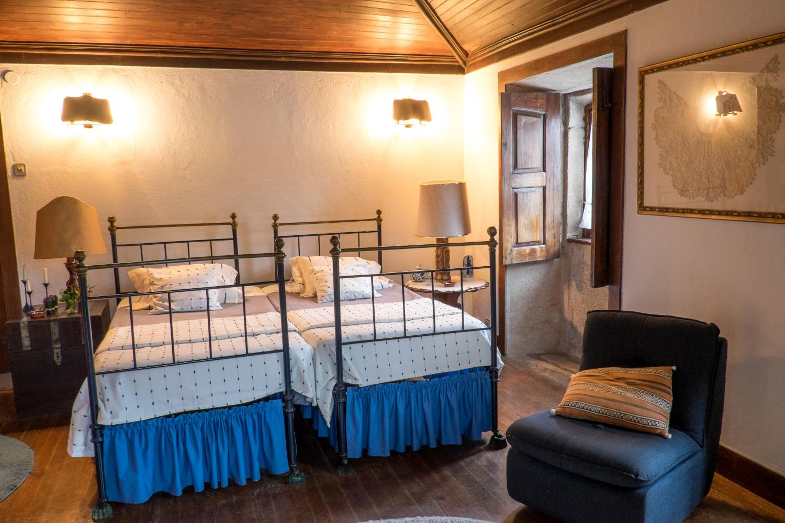 Deluxe Twin Room photo 2