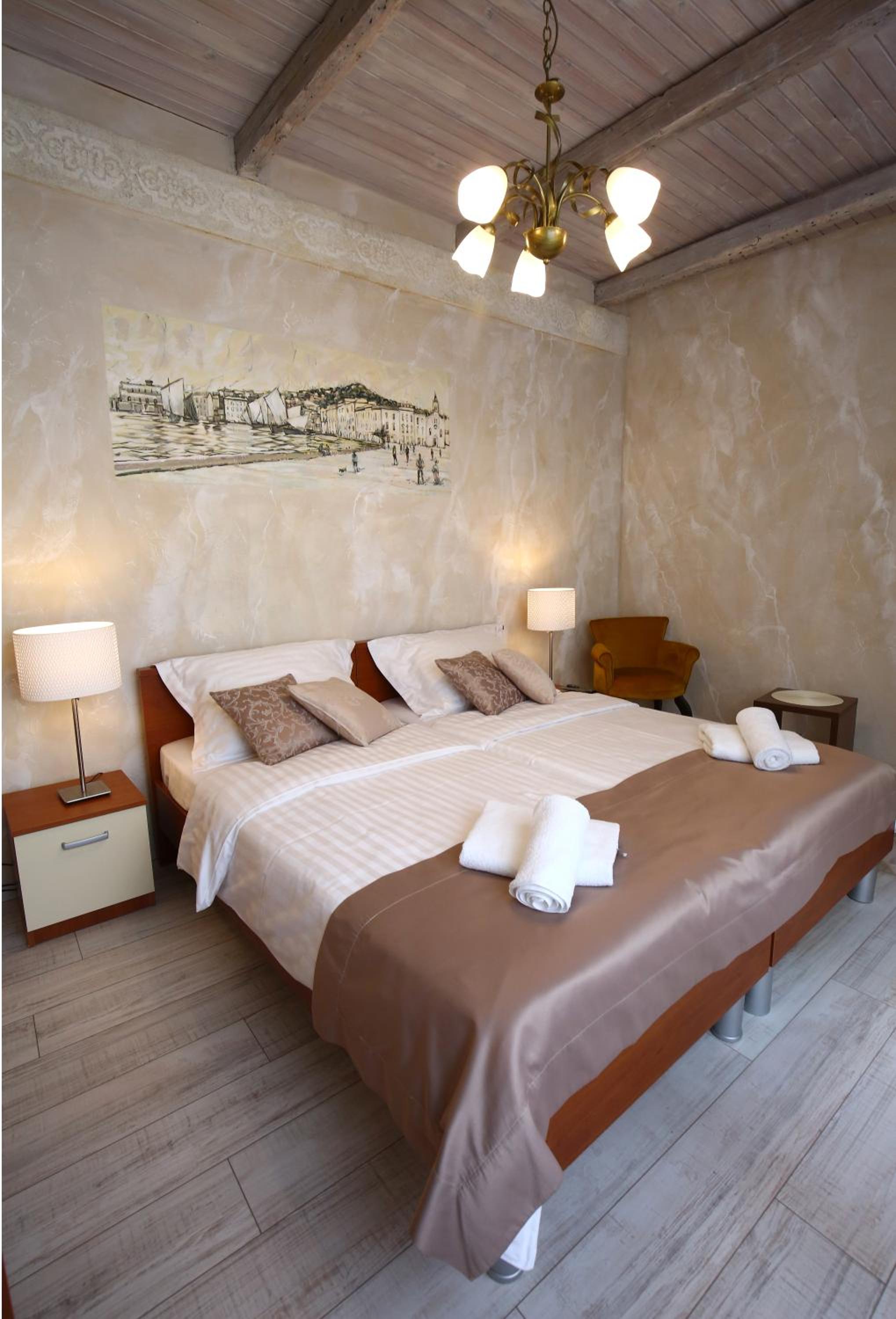Superior Double Room - Photo 38