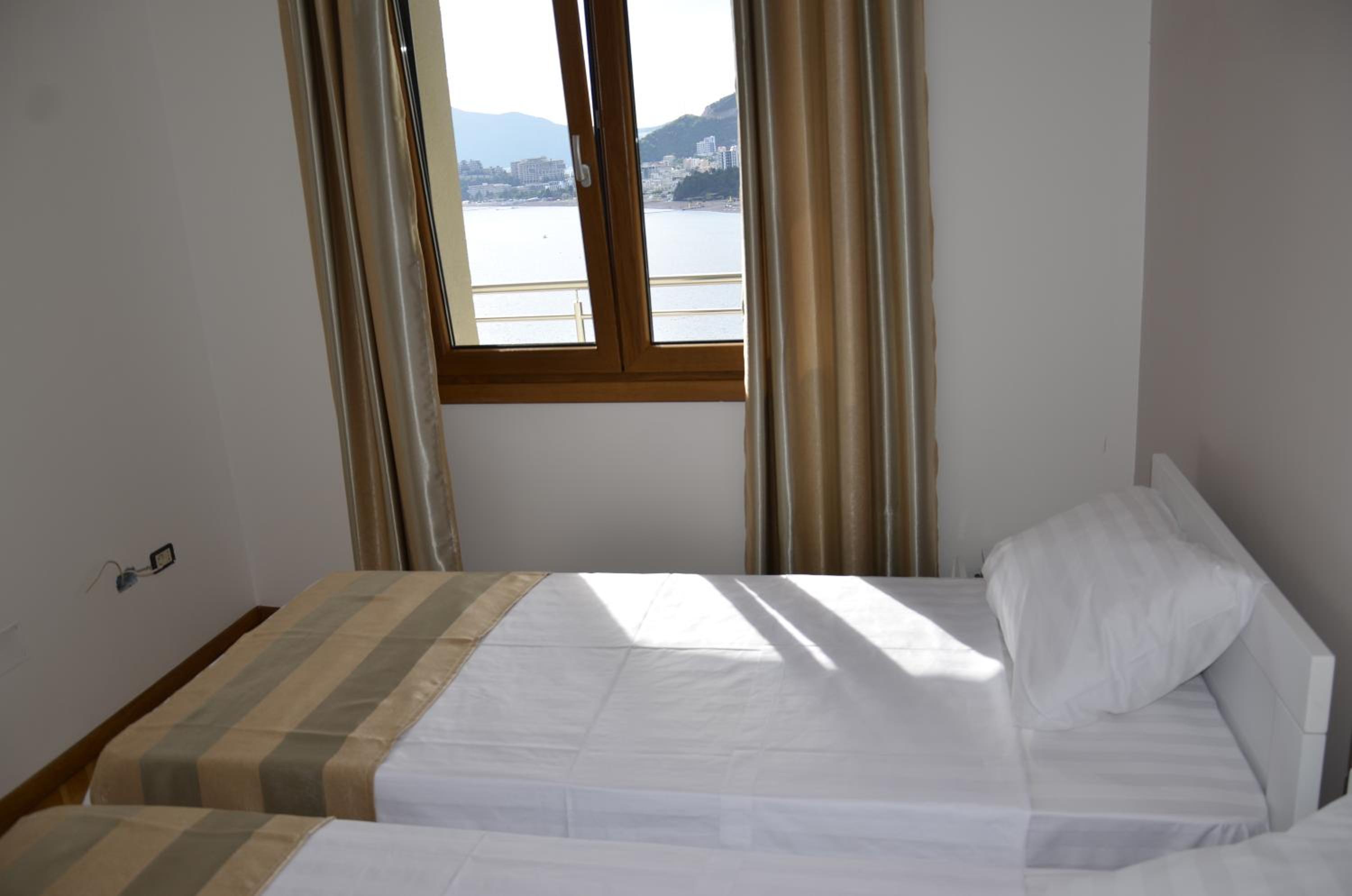Apartment with Sea View photo 3
