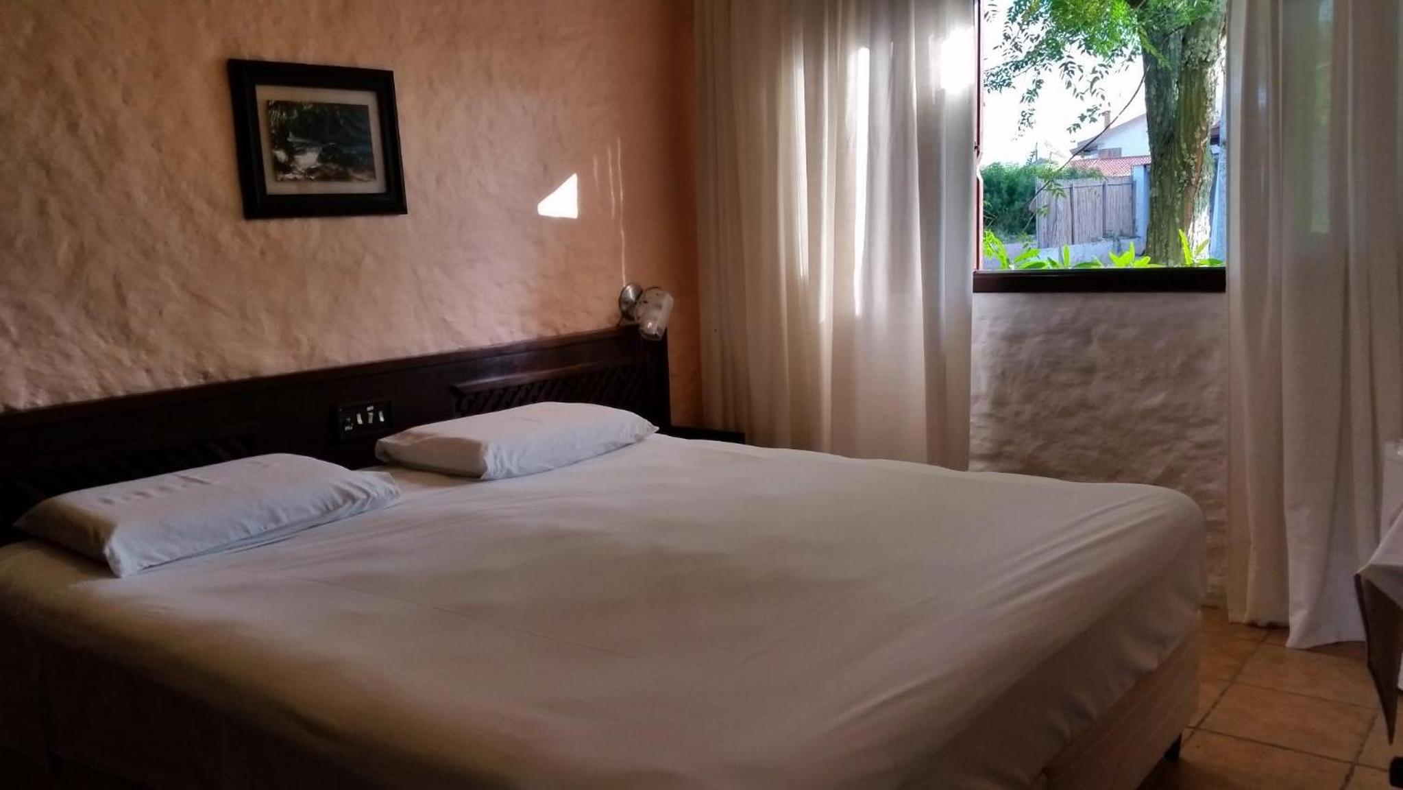 Standard Double or Twin Room - Photo 1