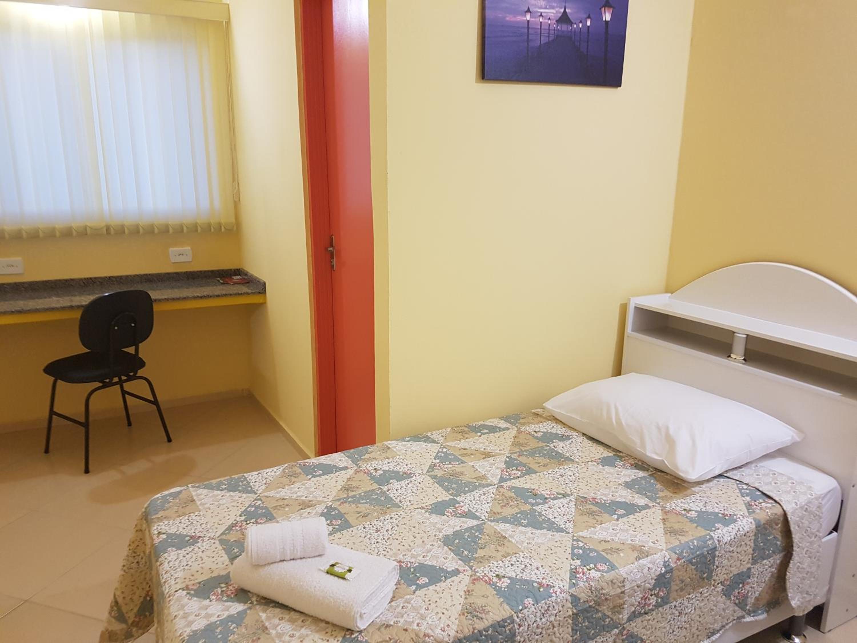 Single Room With Private Bathroom photo 2