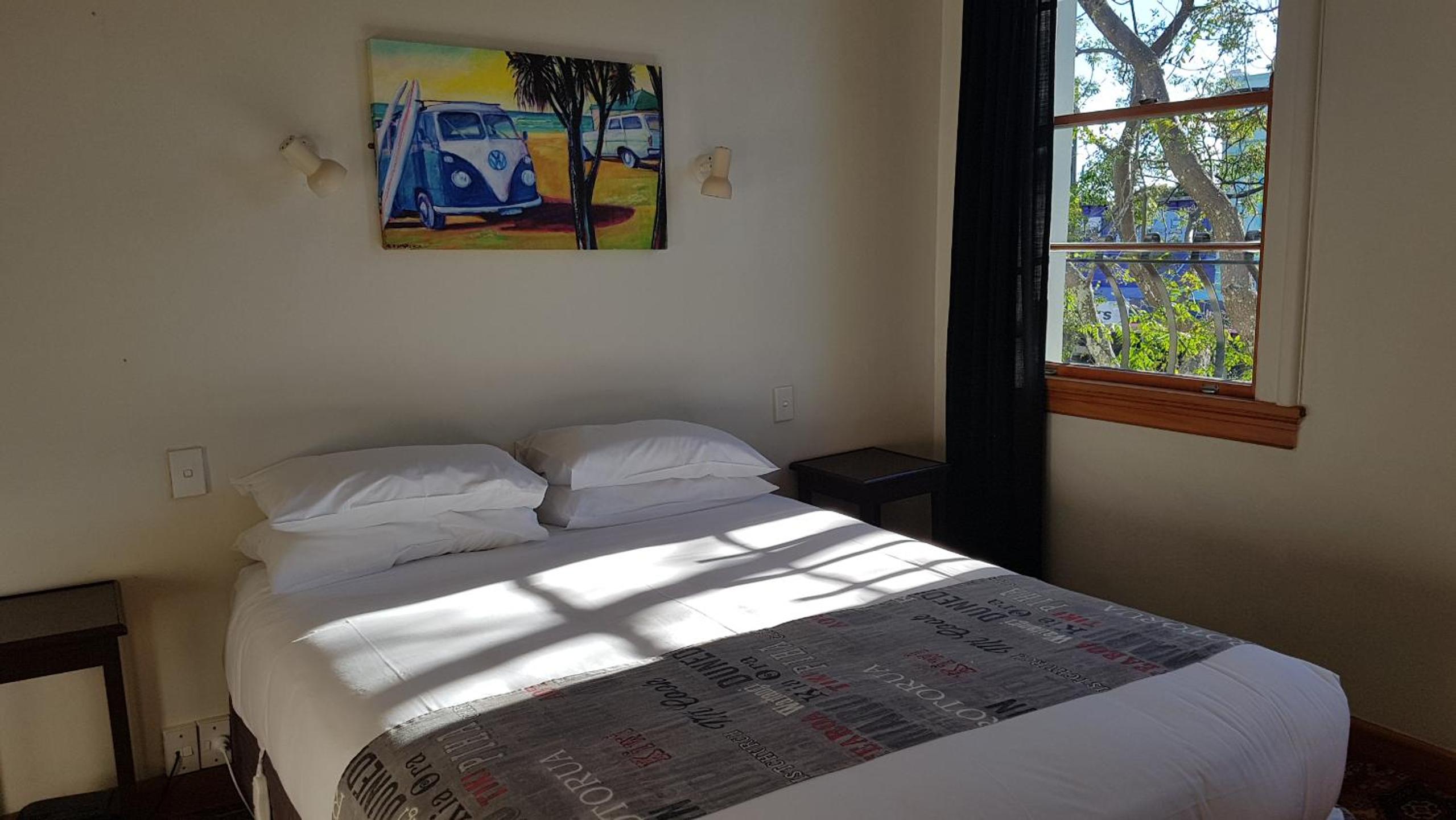 Queen Room photo 3