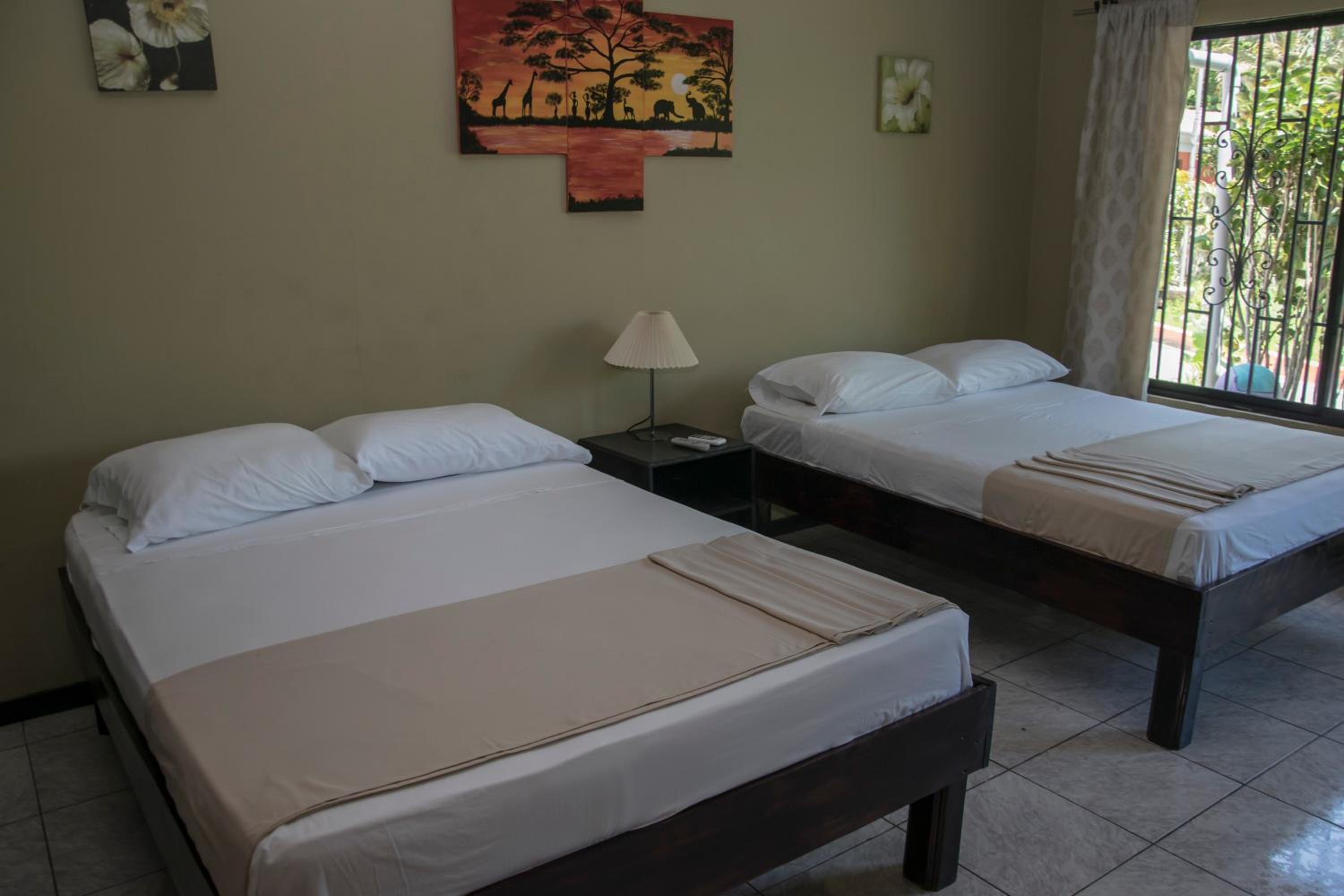 Quarto Twin Standard