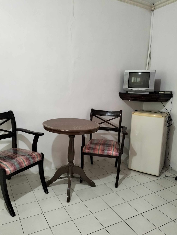 Basic Suite - Photo 2