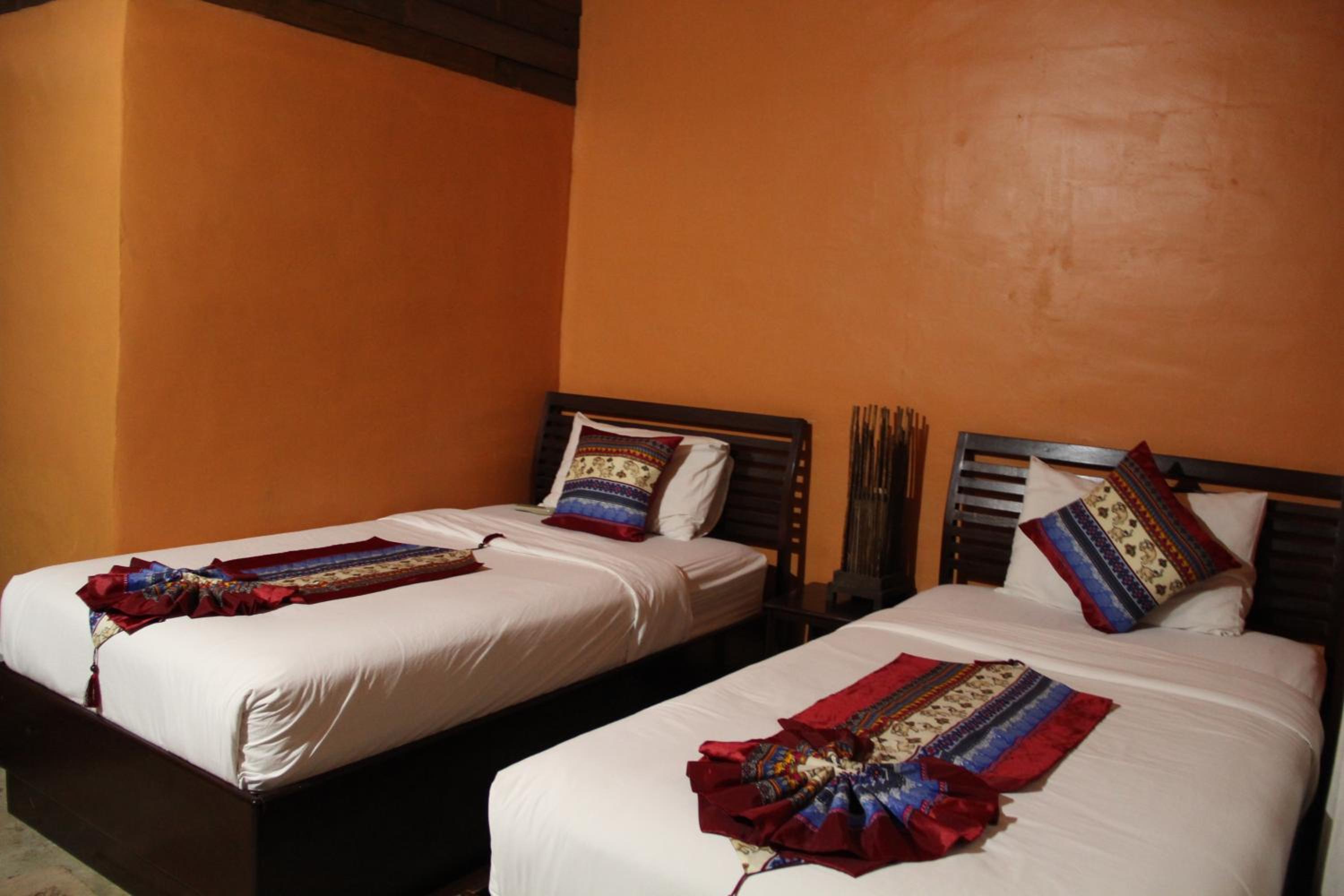 Standard Twin Room - Photo 1