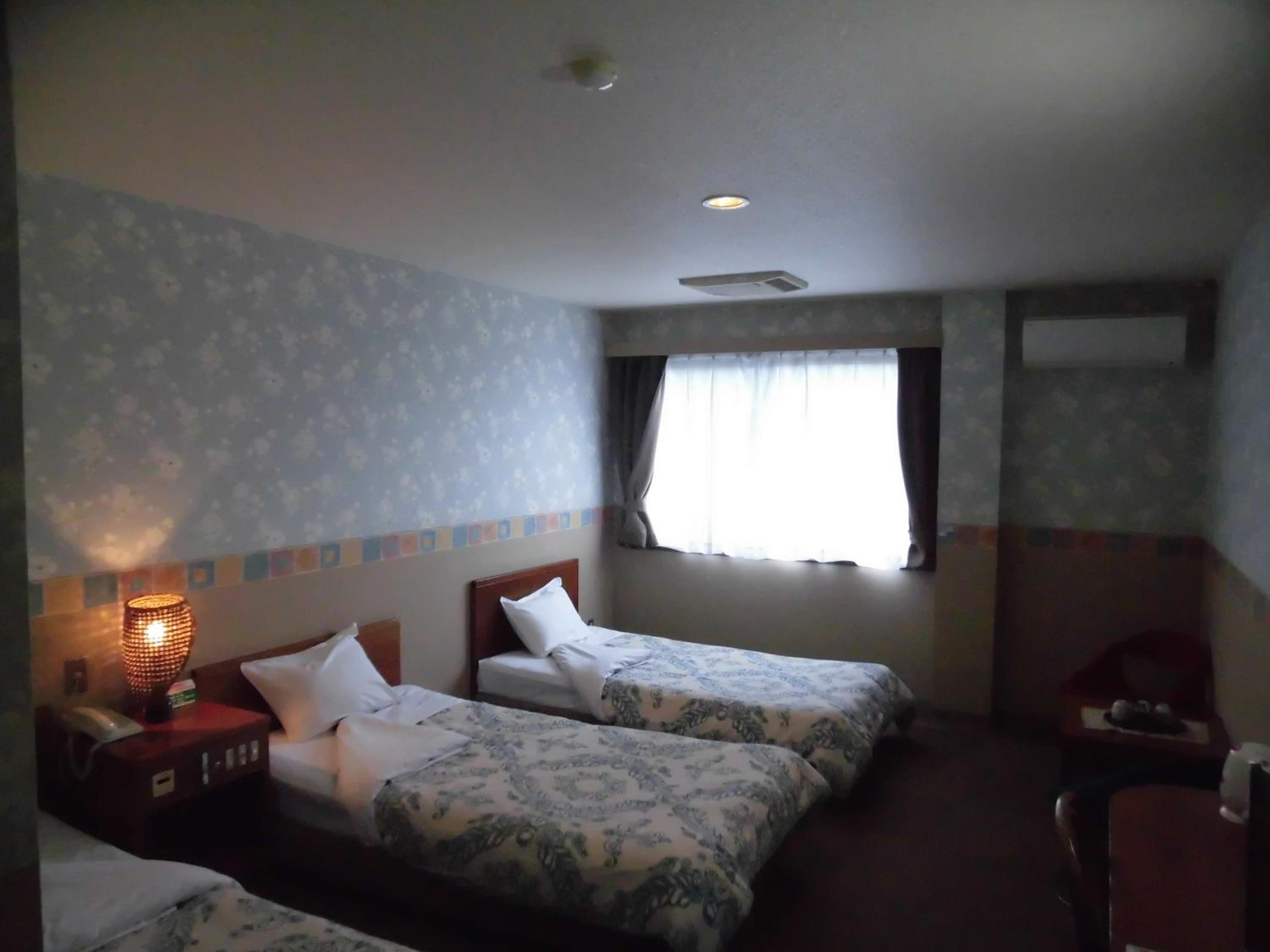 Triple Room - Non-Smoking - Photo 1