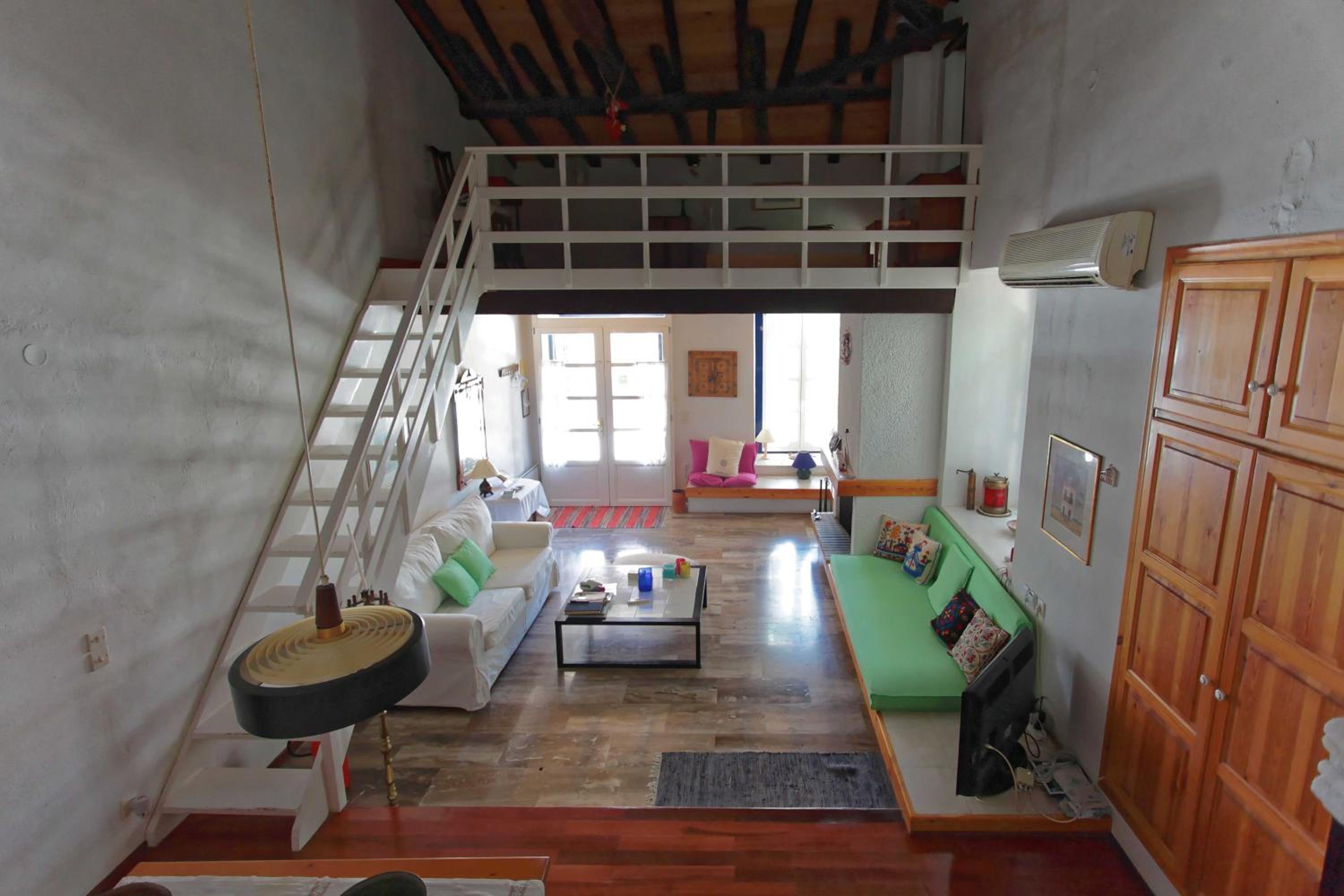 Studio photo 1