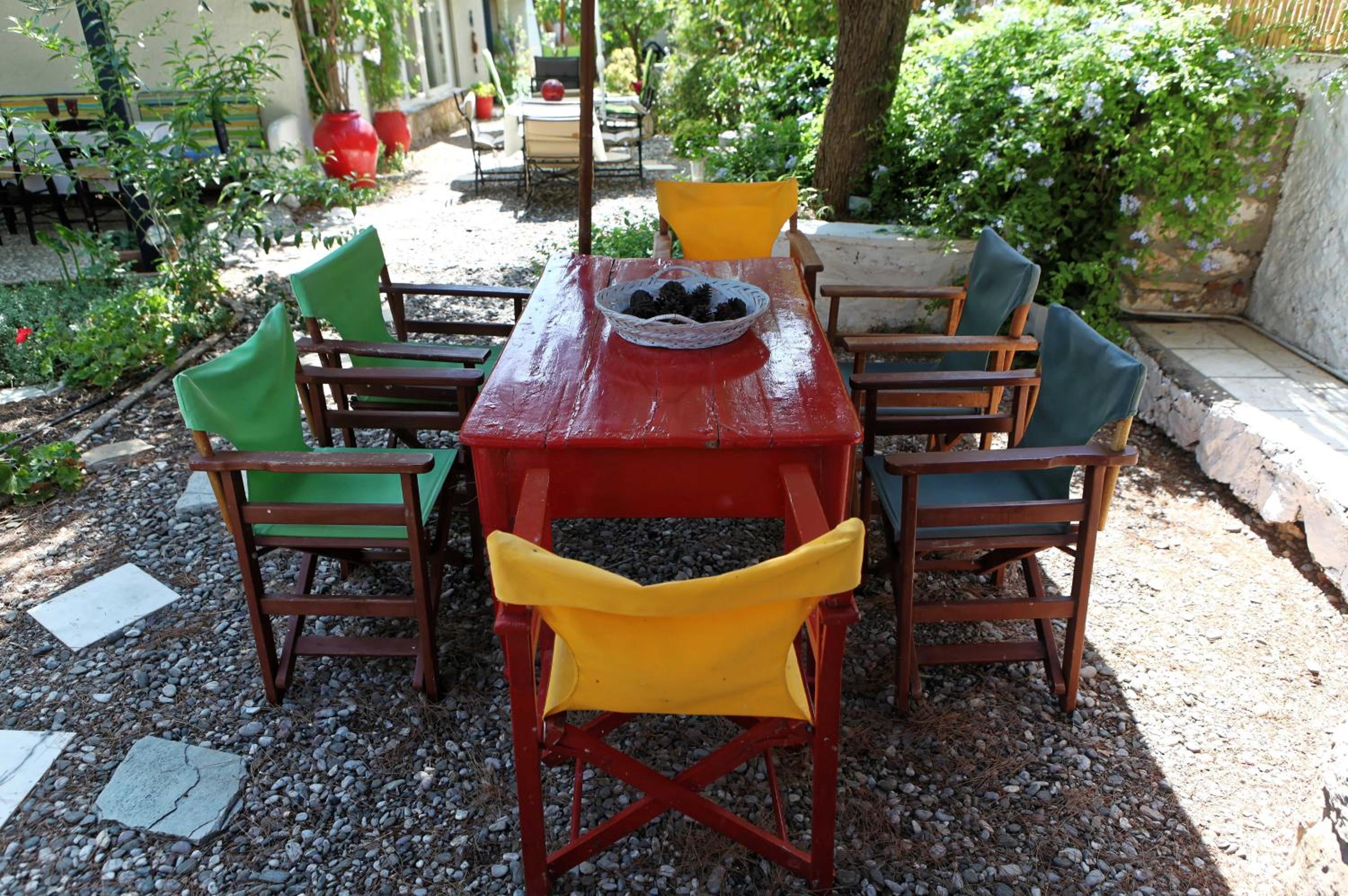 Studio with Garden View (2 Adults) photo 2