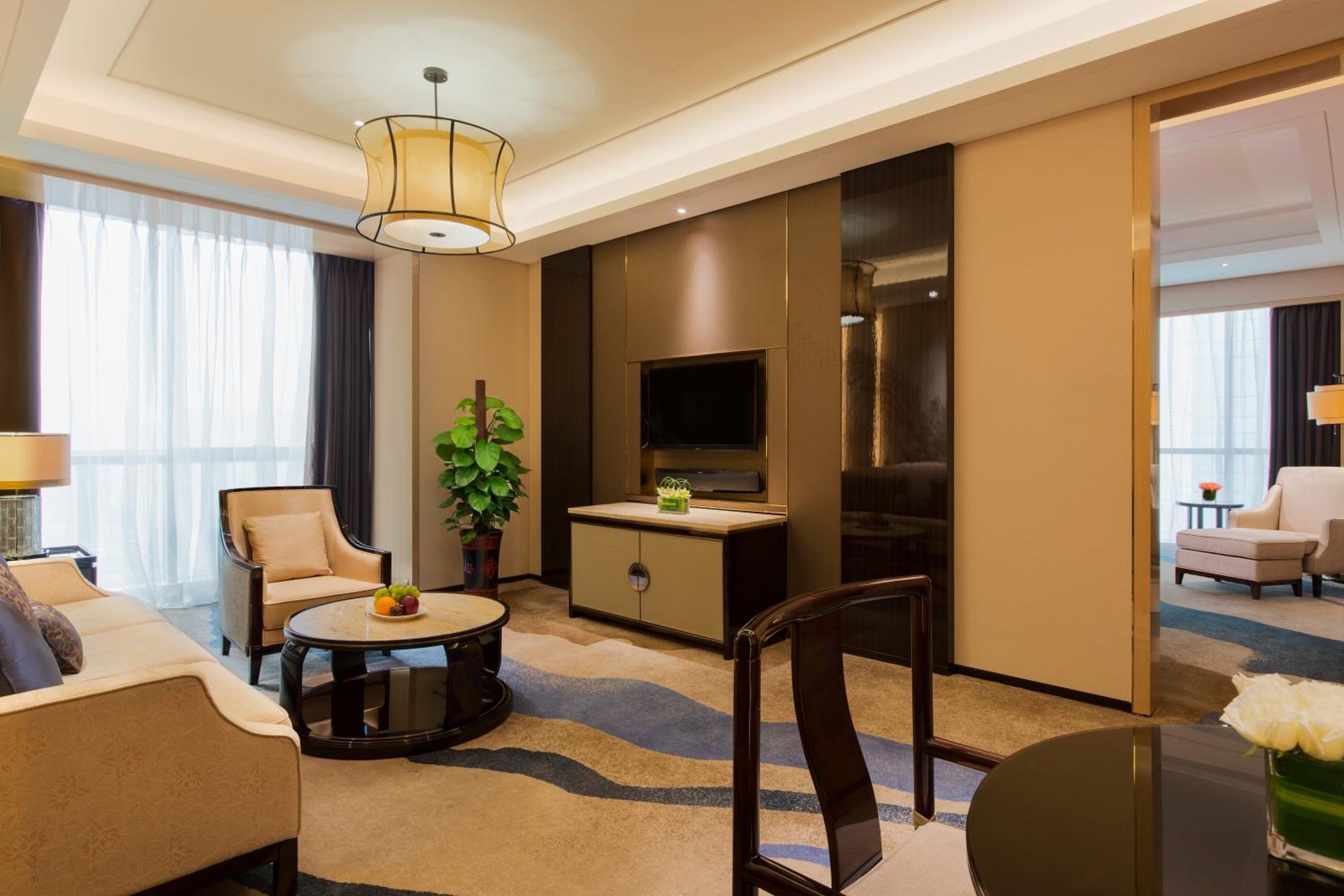 Deluxe Suite photo 2