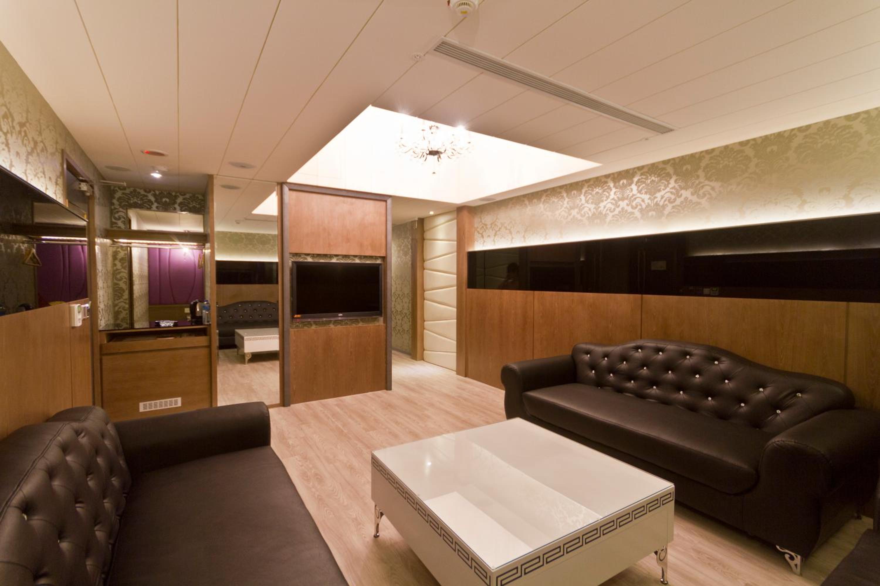 Superior King Suite (Check-in after 22:00)  - Photo 2