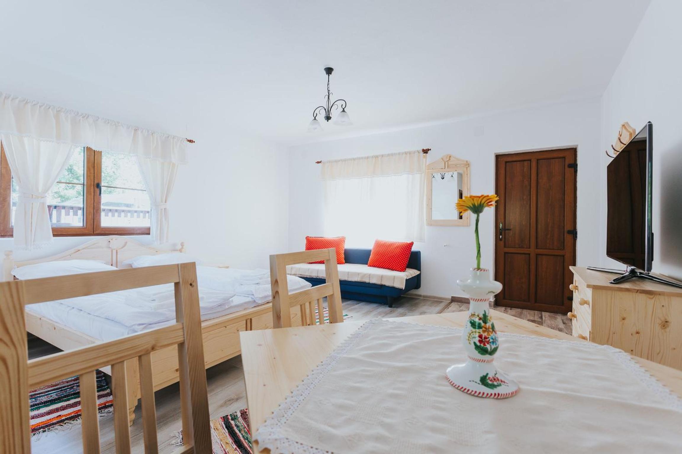 Apartment with Terrace photo 3