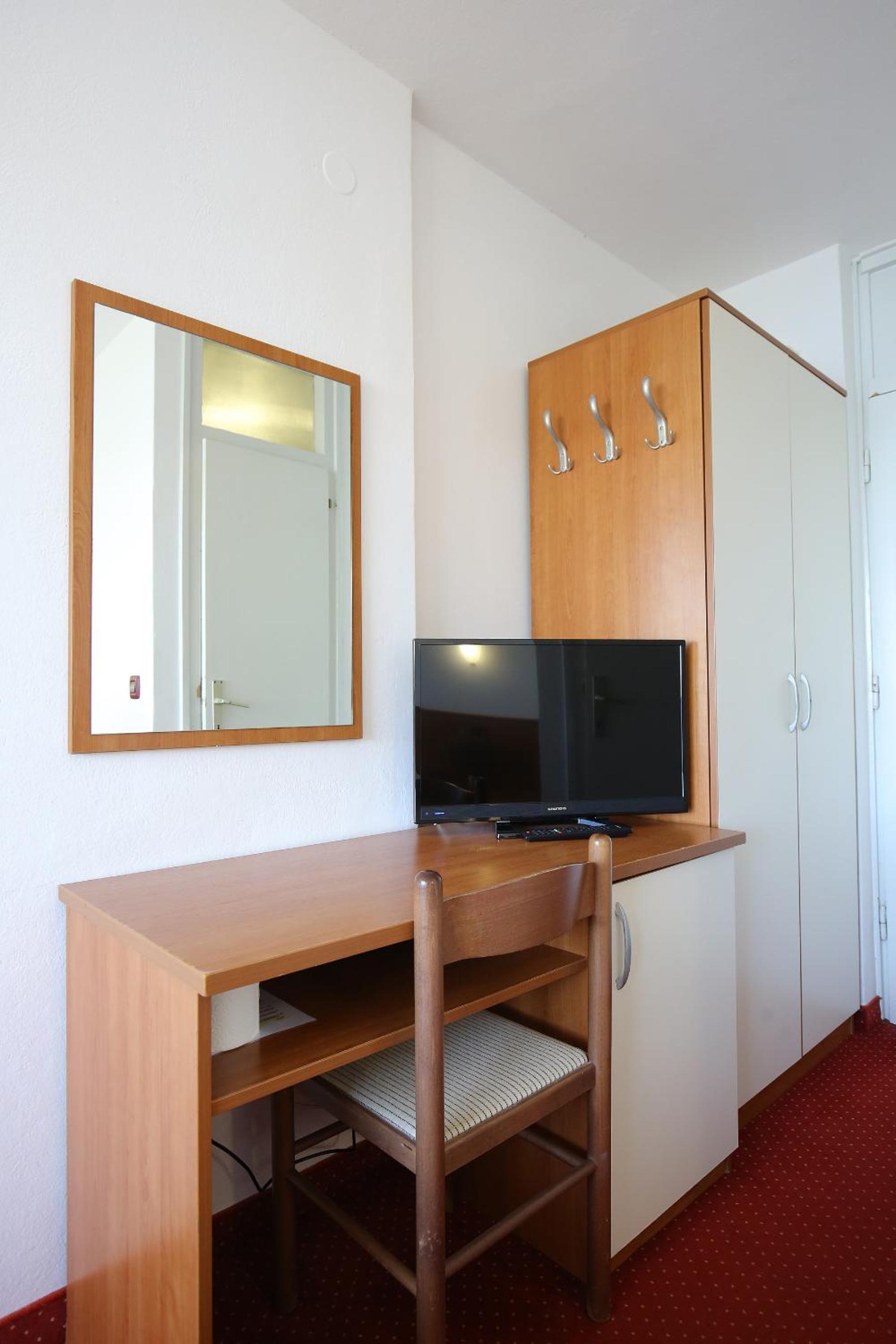 Superior Twin Room with Sea View photo 2