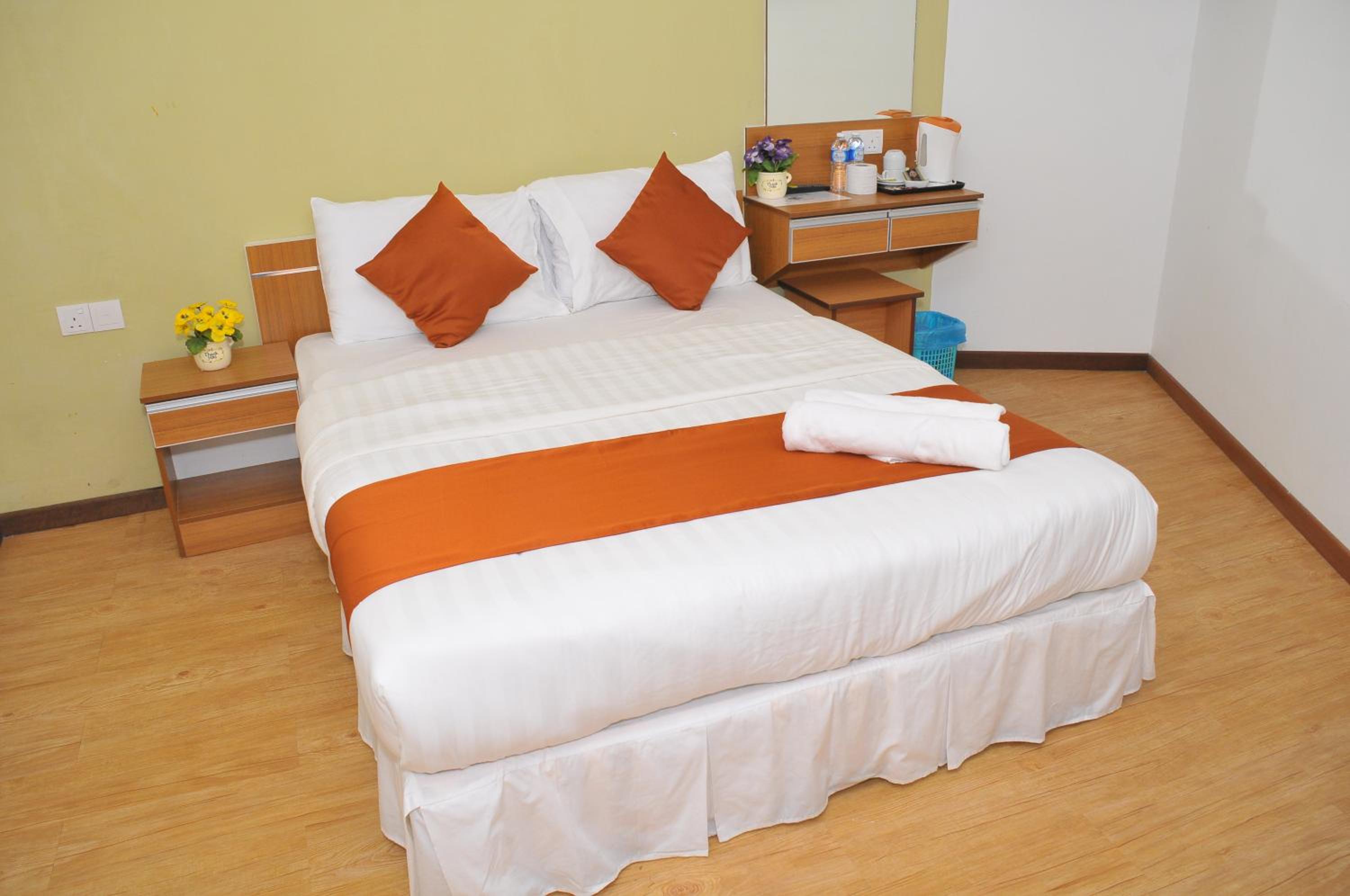 Standard Double Room With Fan photo 3