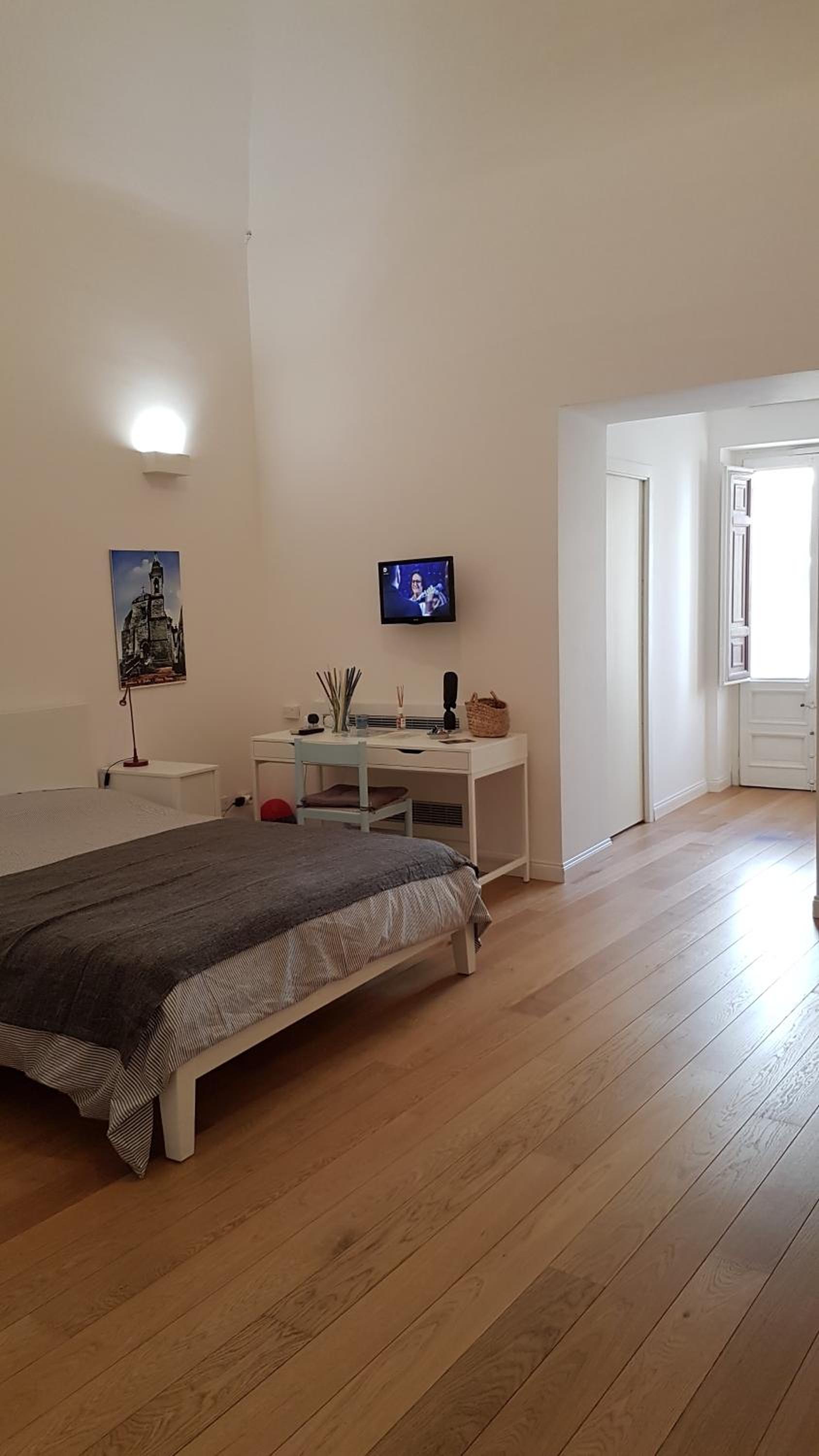 Double Room - Photo 16