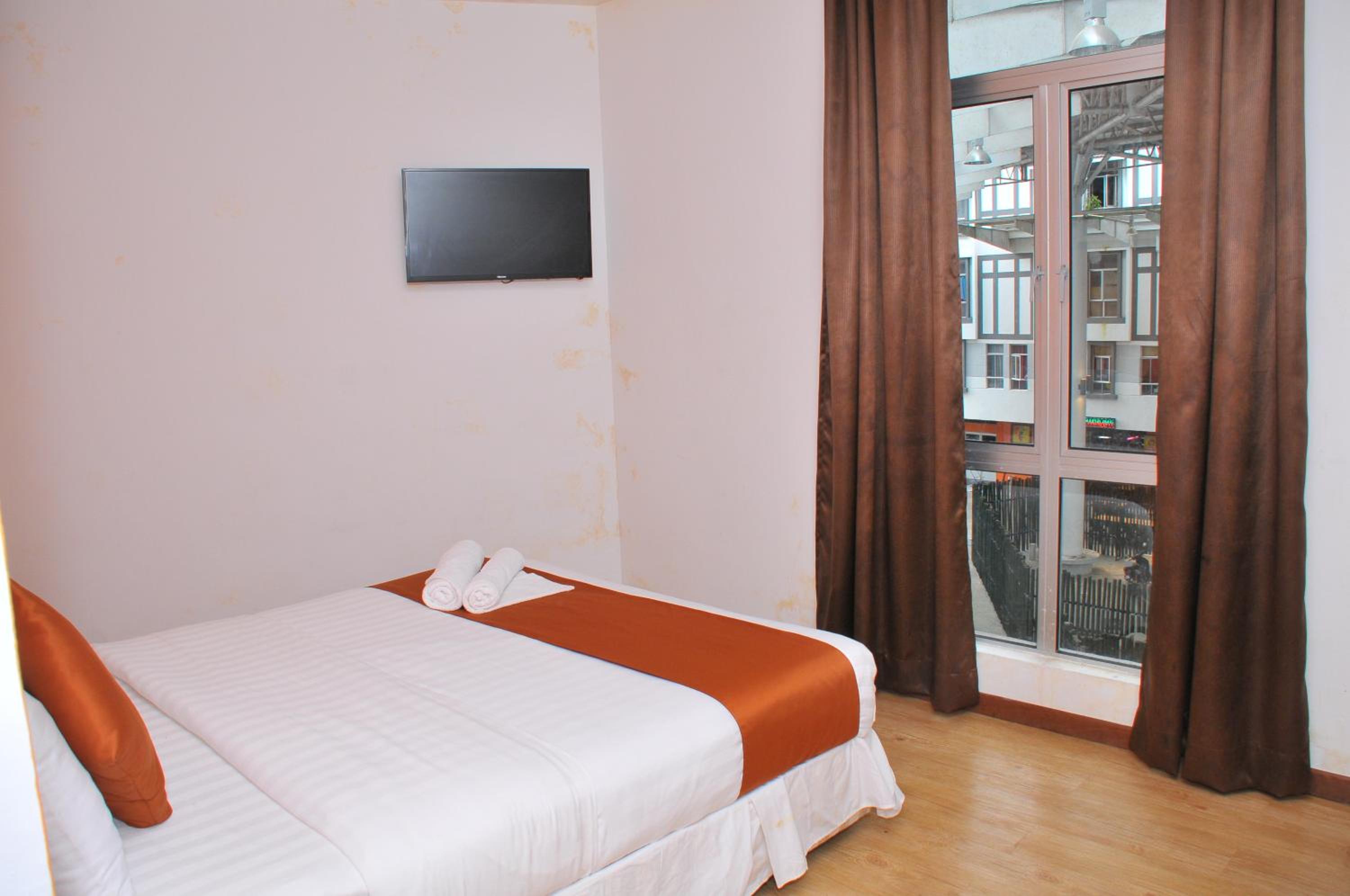 Deluxe Queen Room photo 2