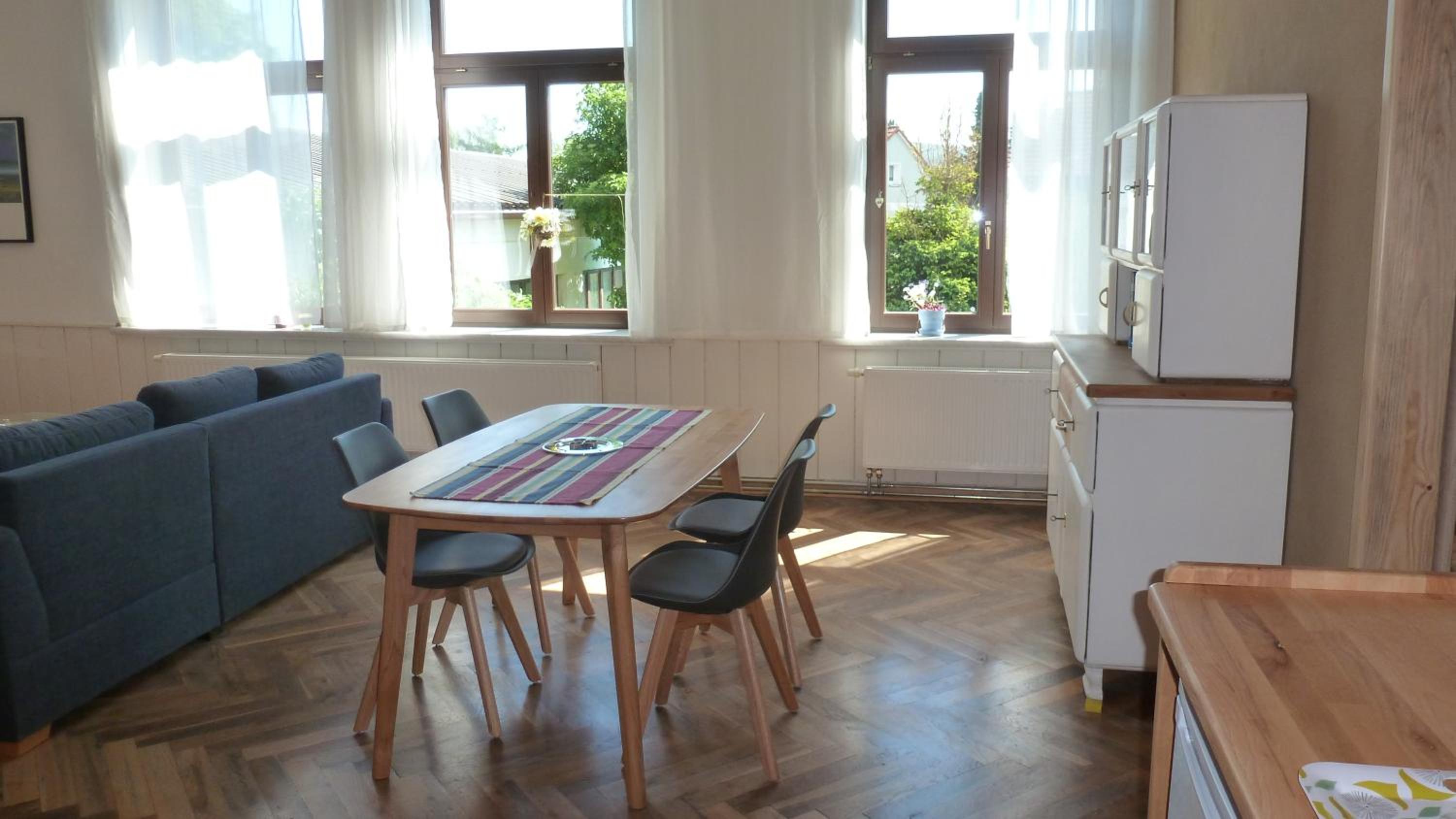 One-Bedroom Apartment photo 2