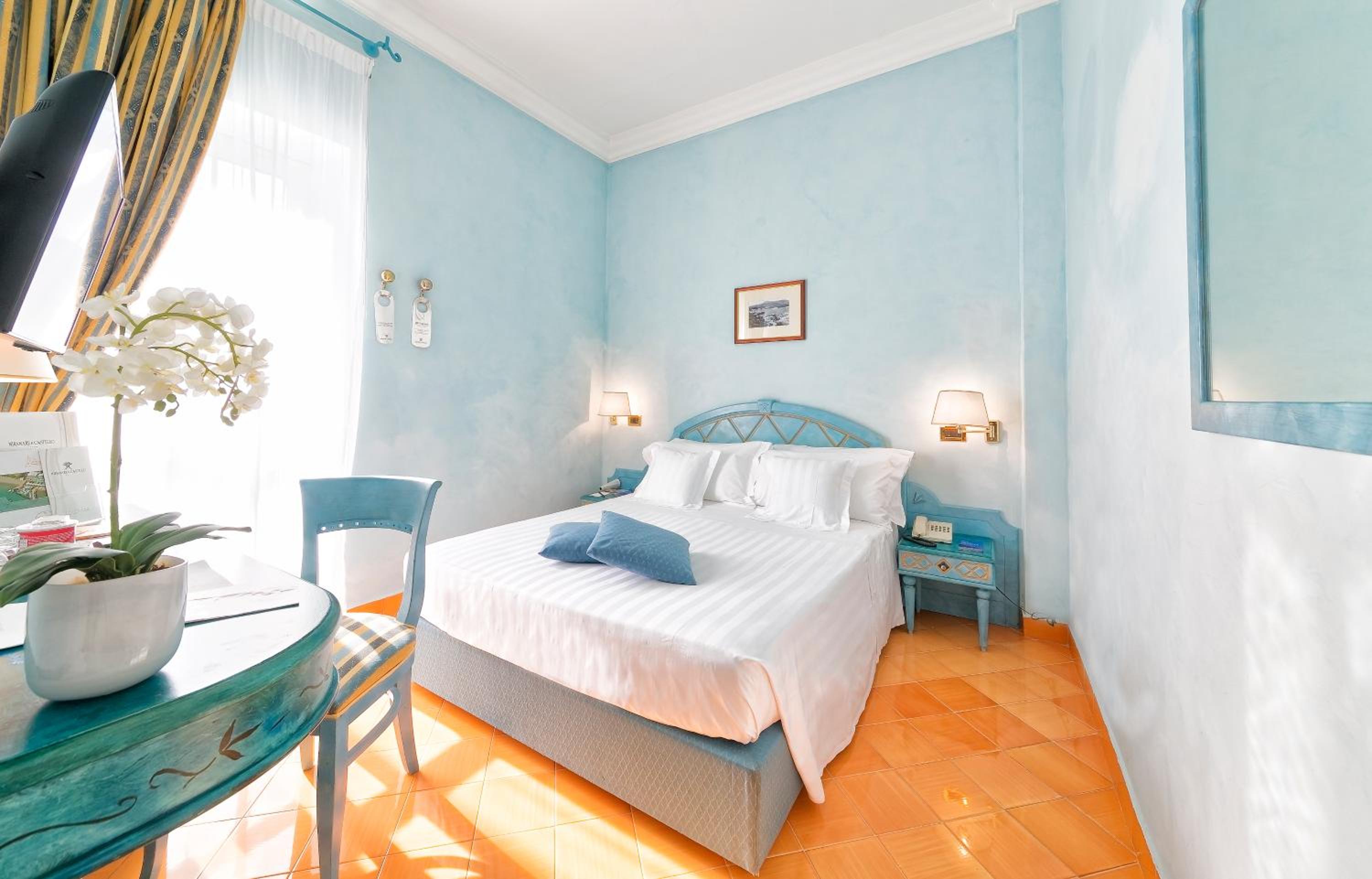 Classic Double or Twin Room - Photo 1