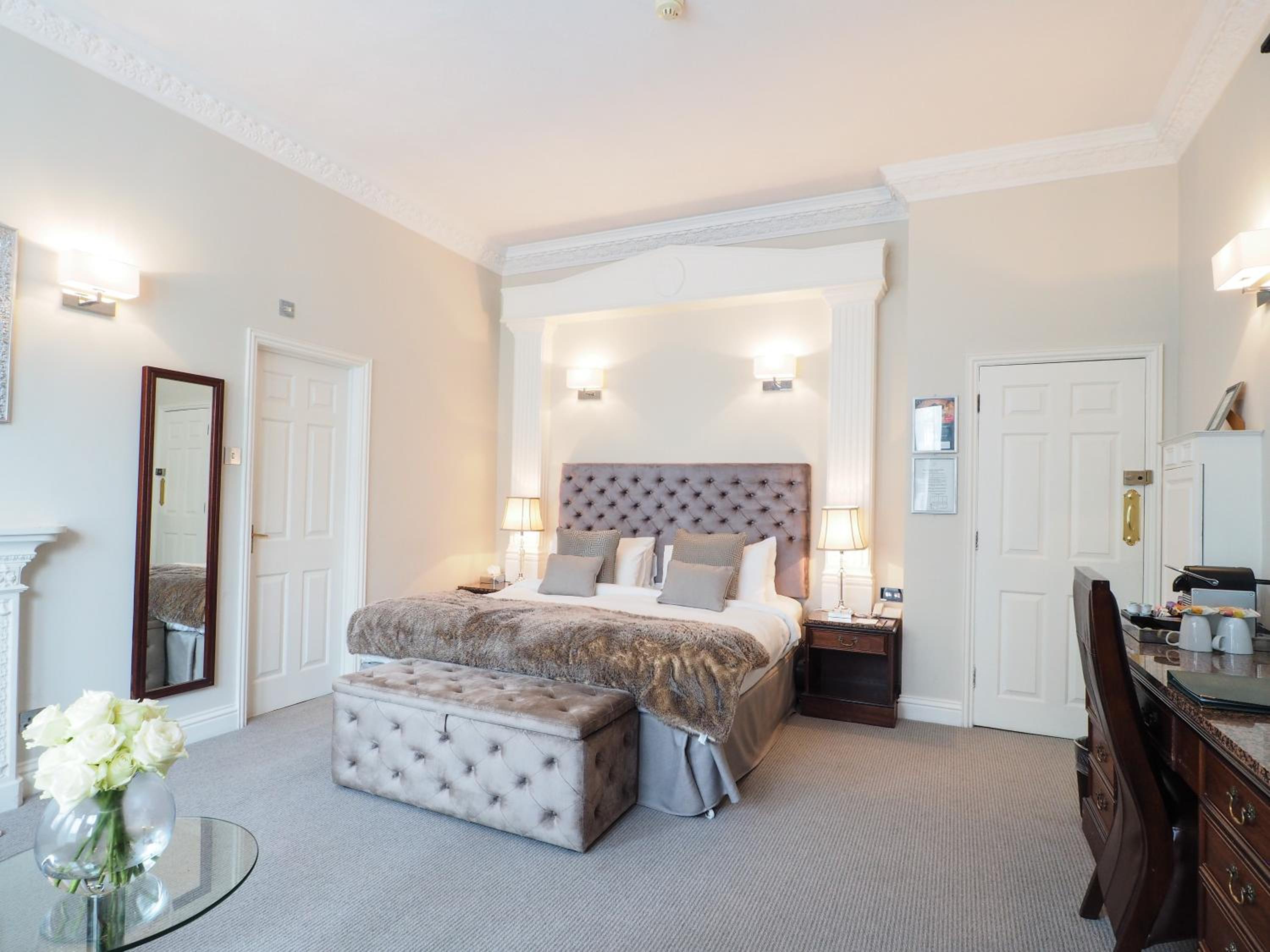 Deluxe Double Room - Photo 8