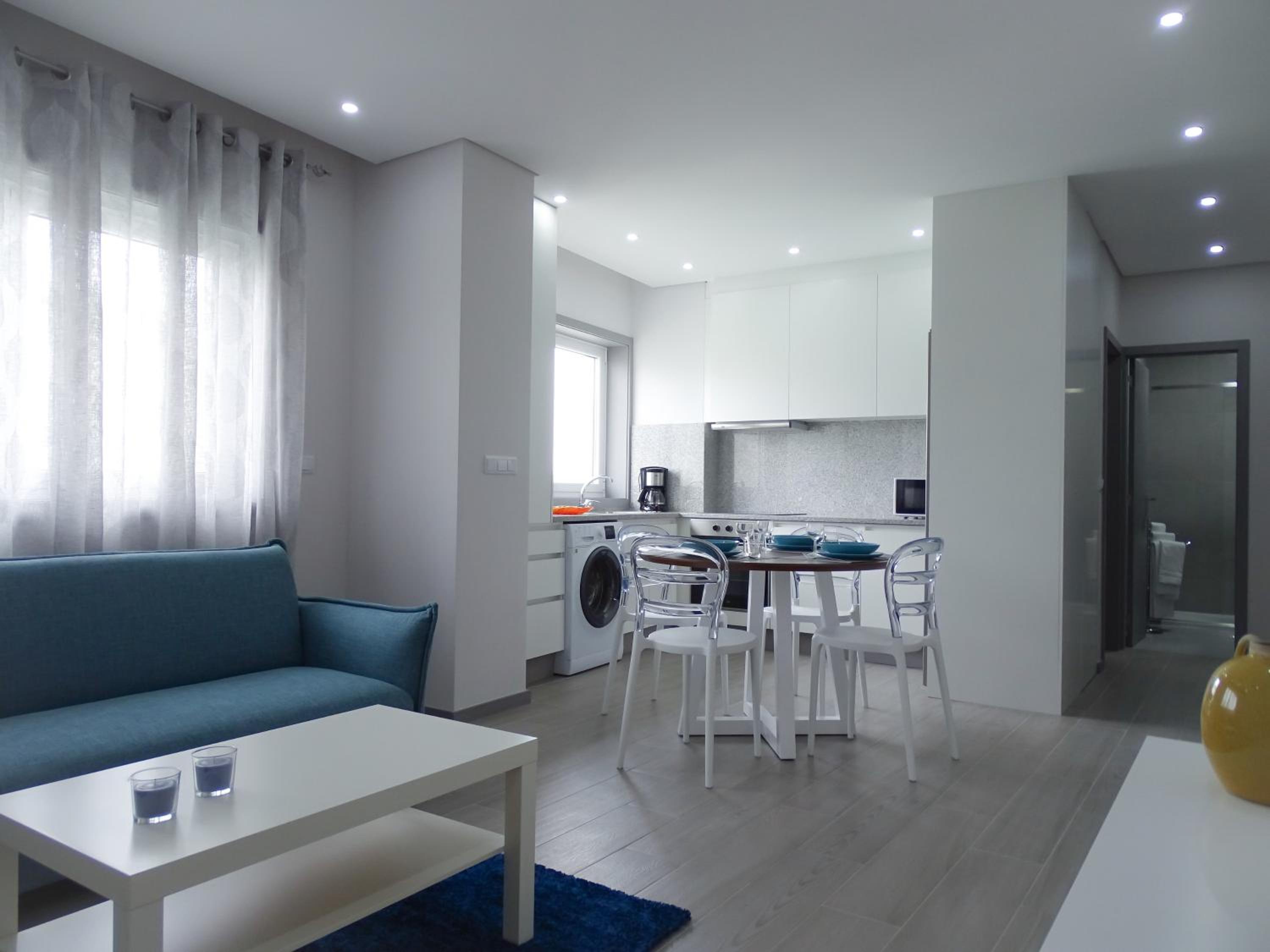 One-Bedroom Apartment - Photo 12