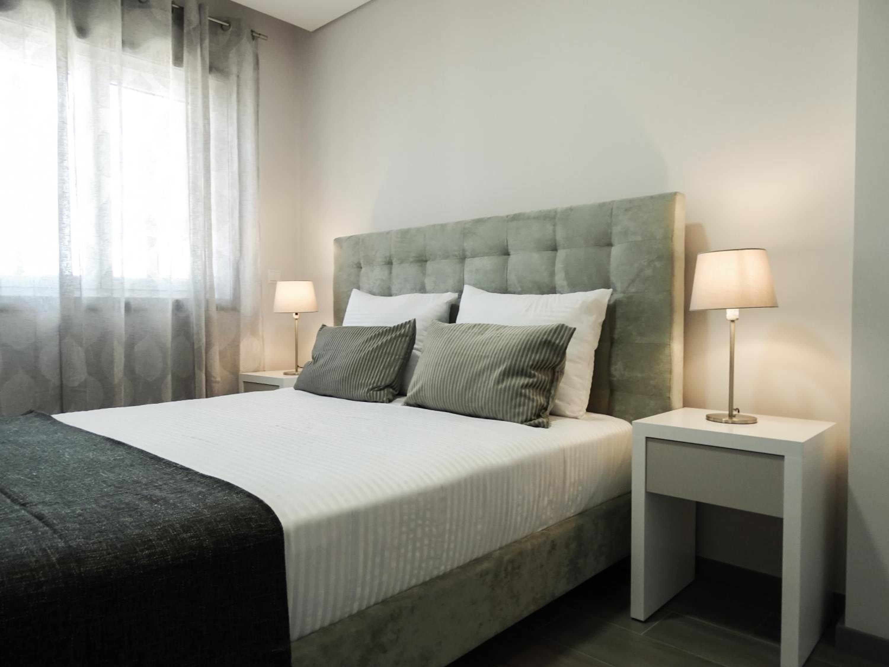 One-Bedroom Apartment - Photo 16