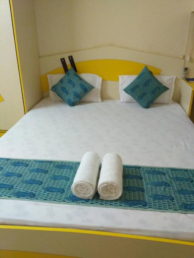 Deluxe King Room - Photo 1