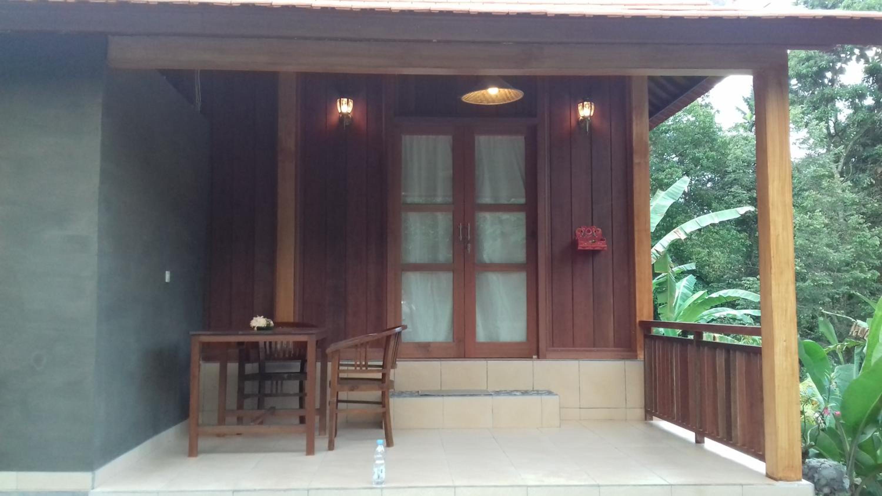 Family Room with Pool View - Photo 38
