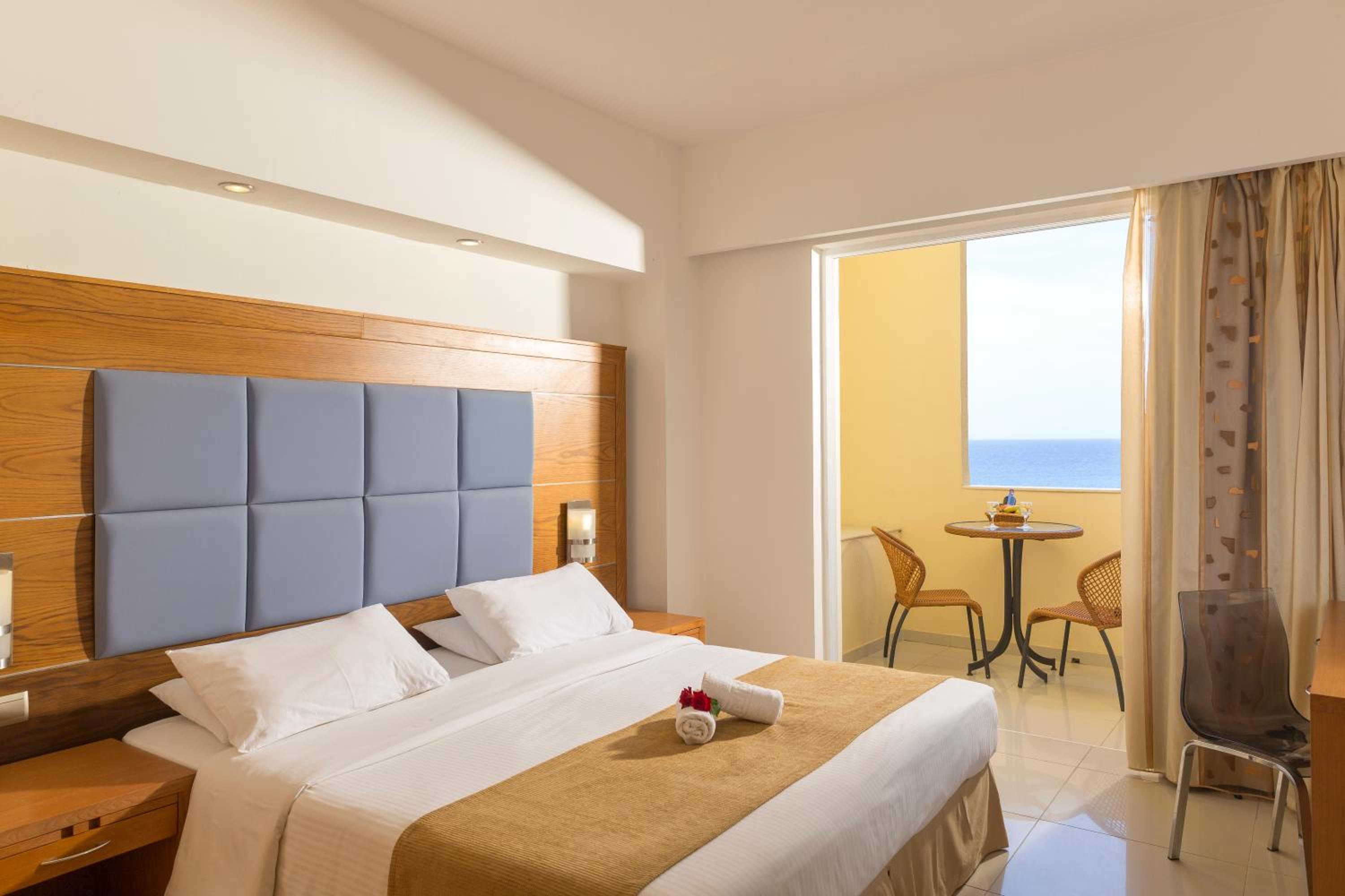 Family Room with Garden View (2 Adults + 1 Child)