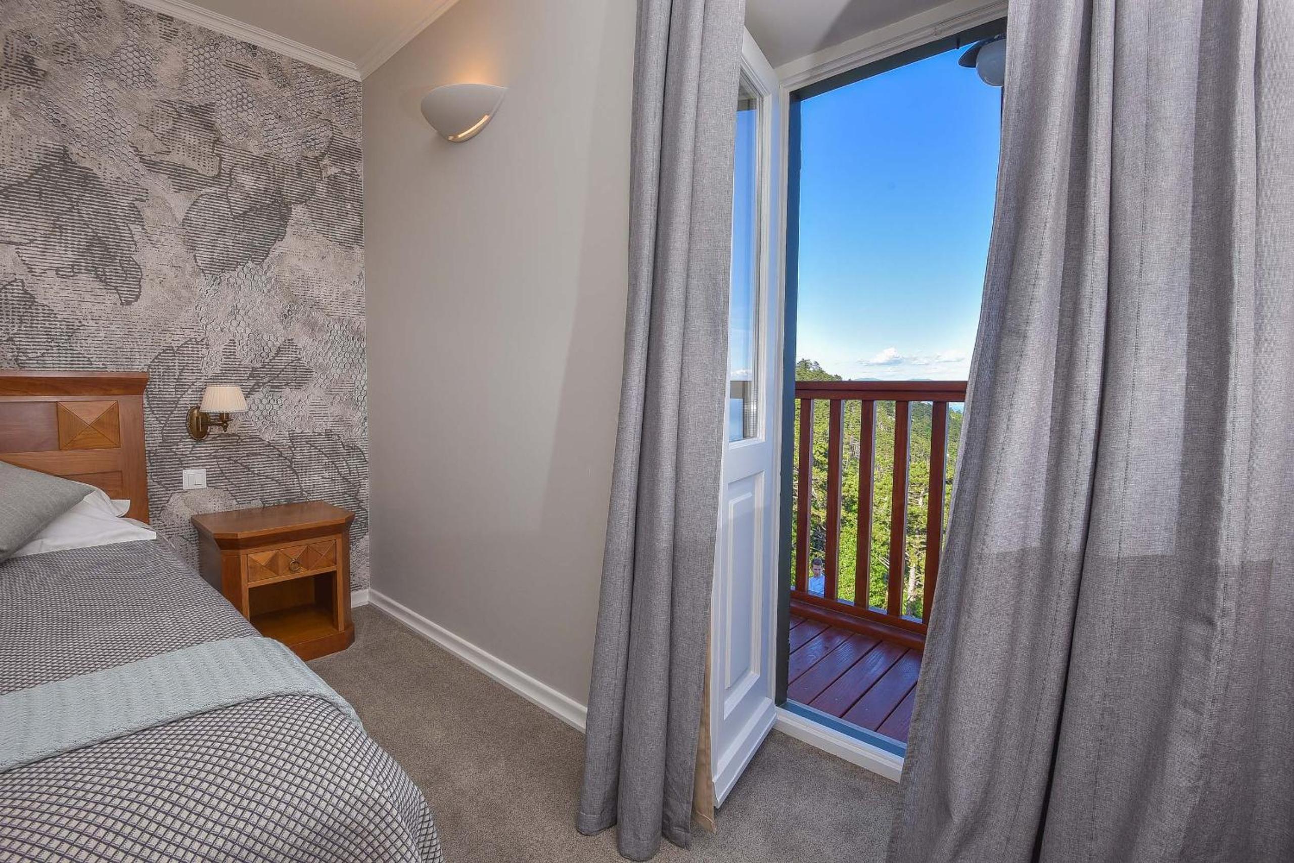 Double Room with Balcony - Photo 5