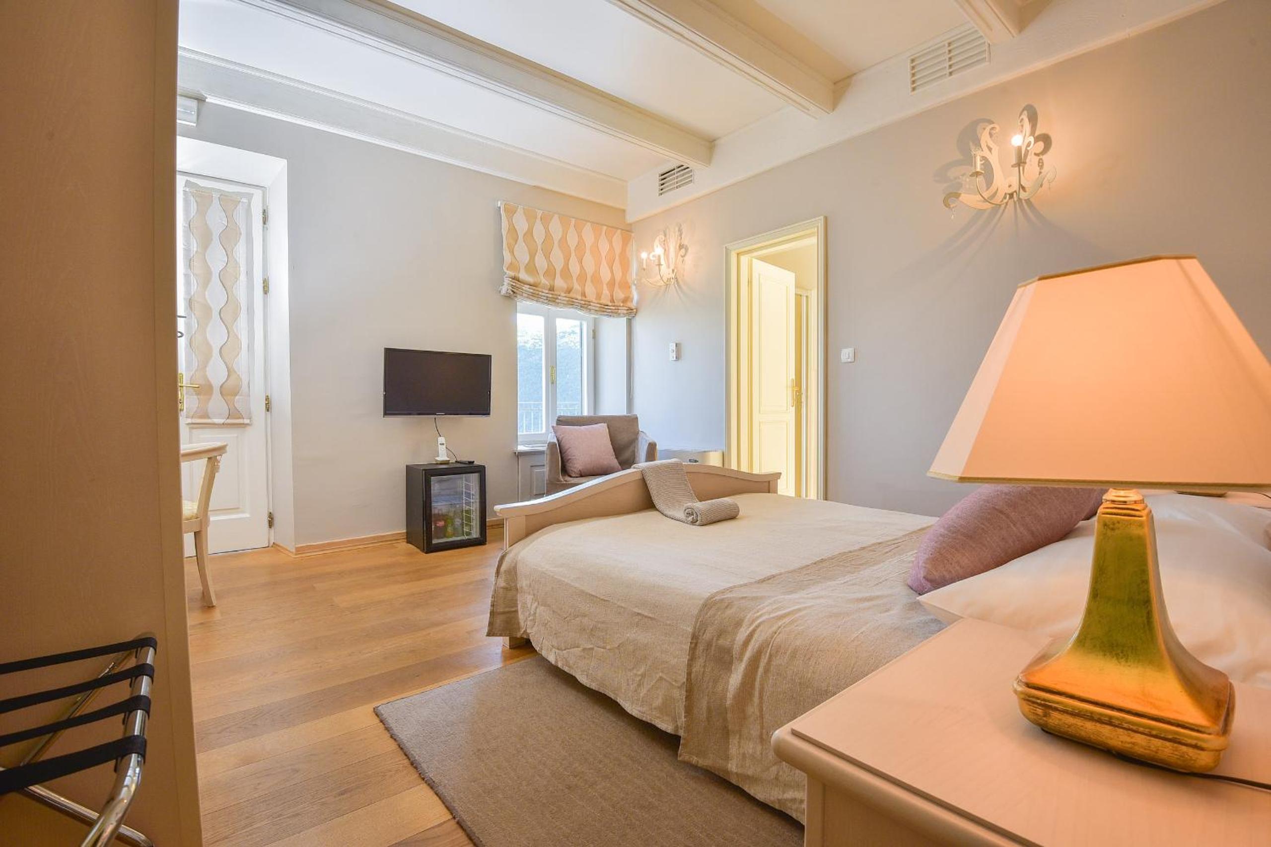 Double Room with Terrace - Photo 7