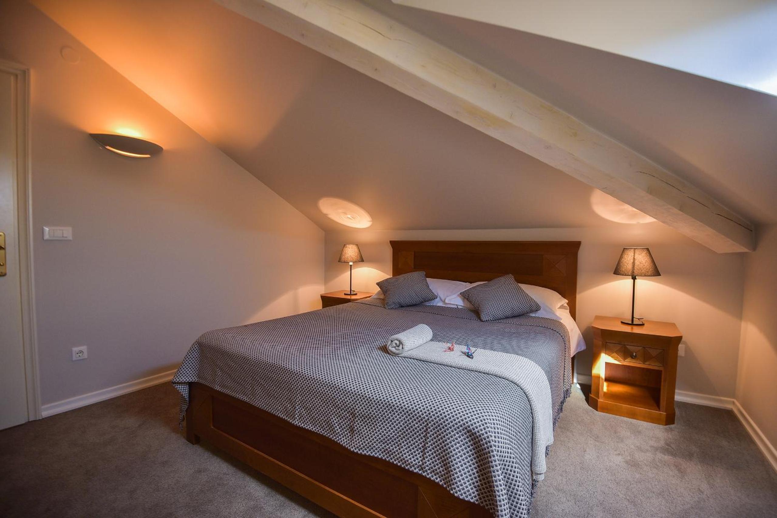 Superior Suite - Photo 10