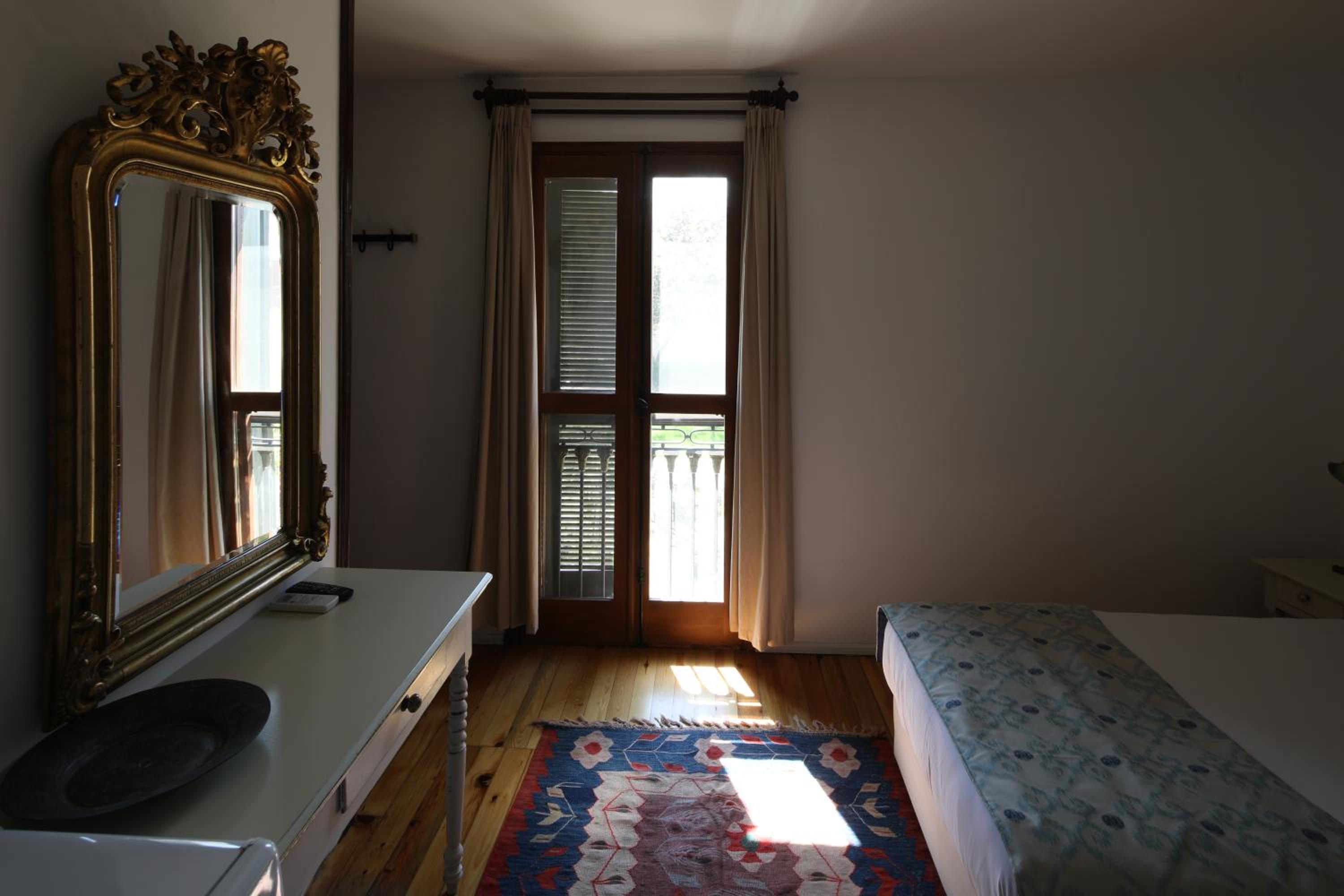 Superior Double or Twin Room - Photo 13
