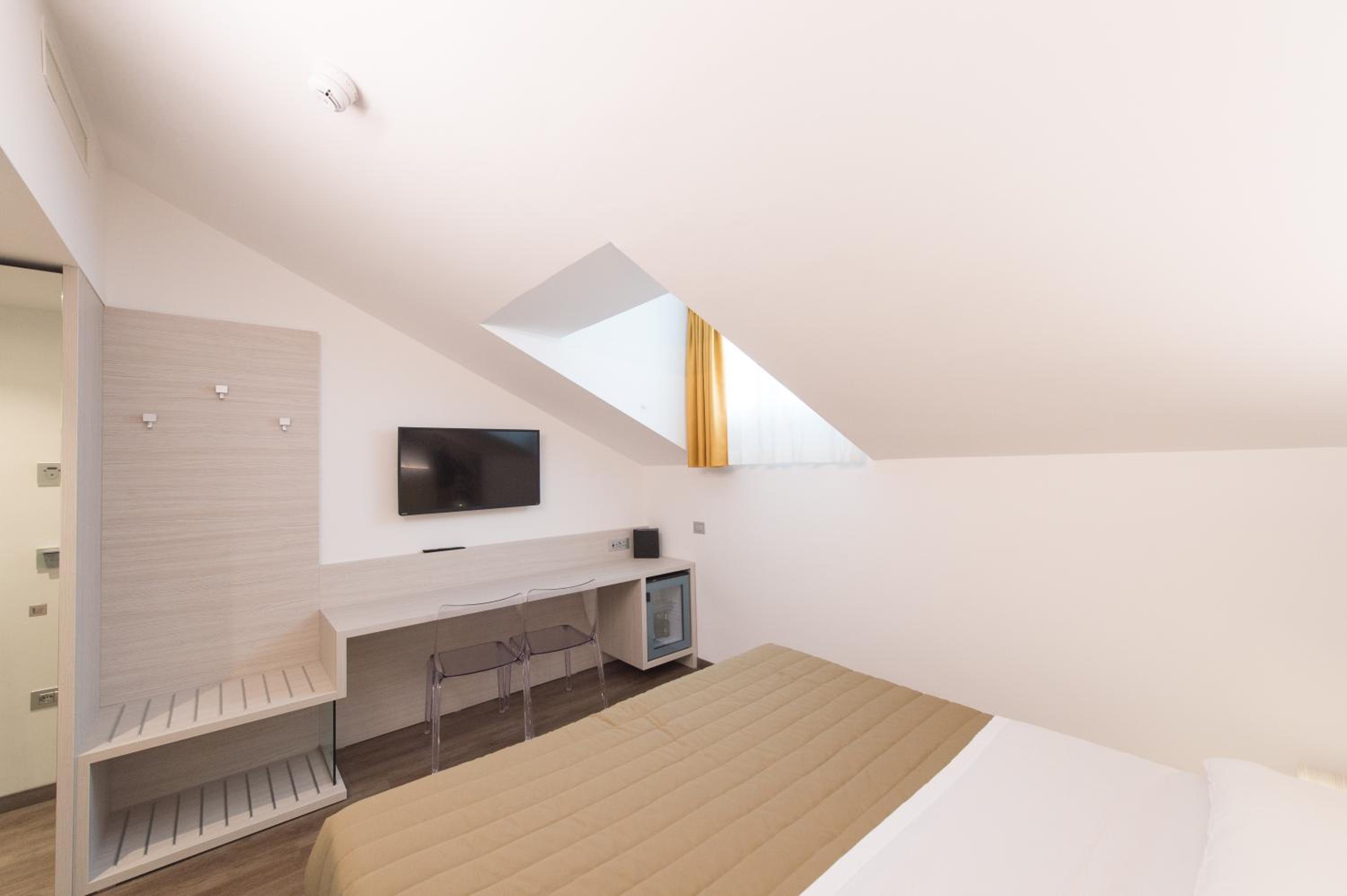 Comfort Double or Twin Room - Attic - Photo 1