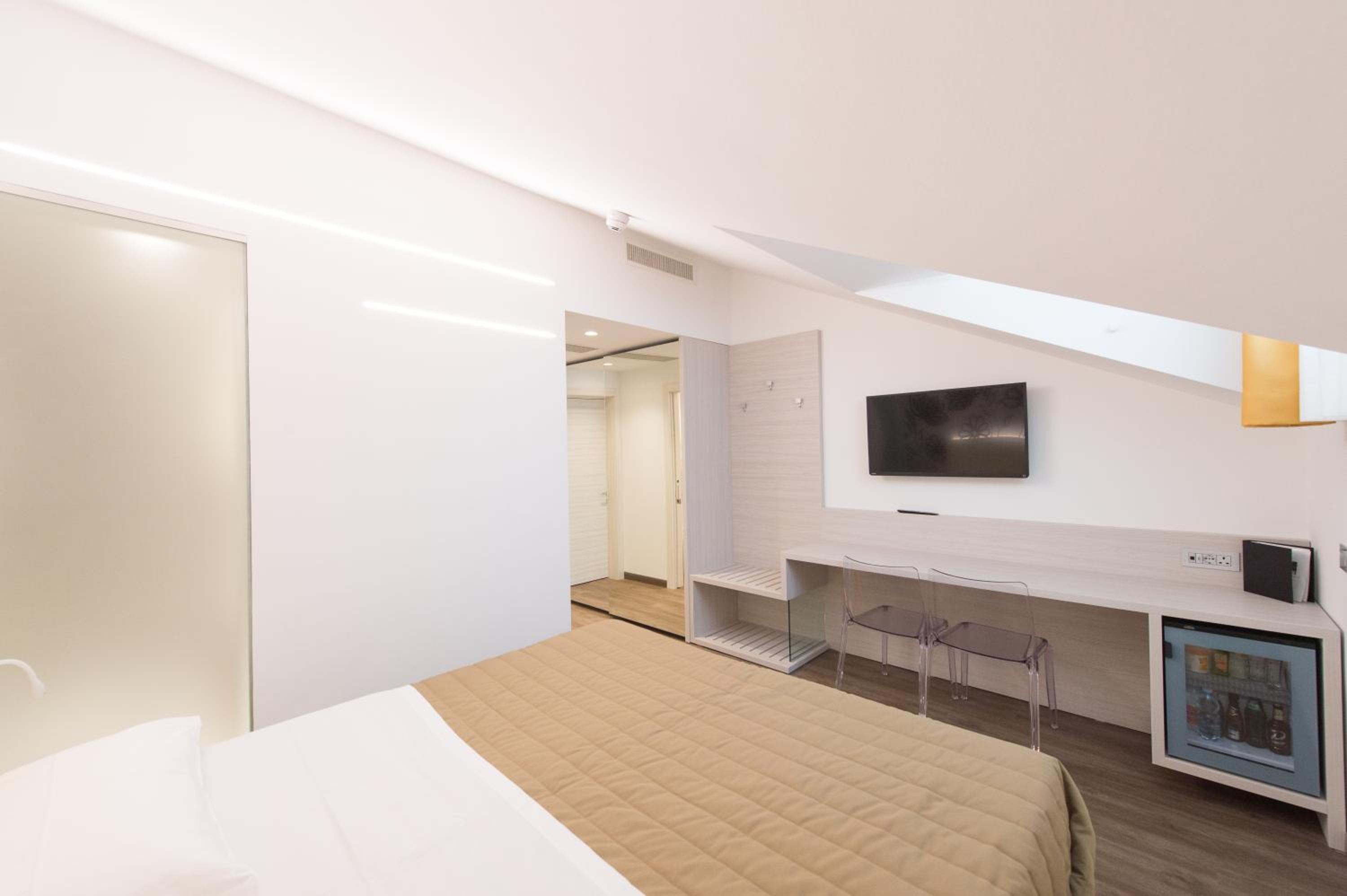 Comfort Double or Twin Room - Attic - Photo 6