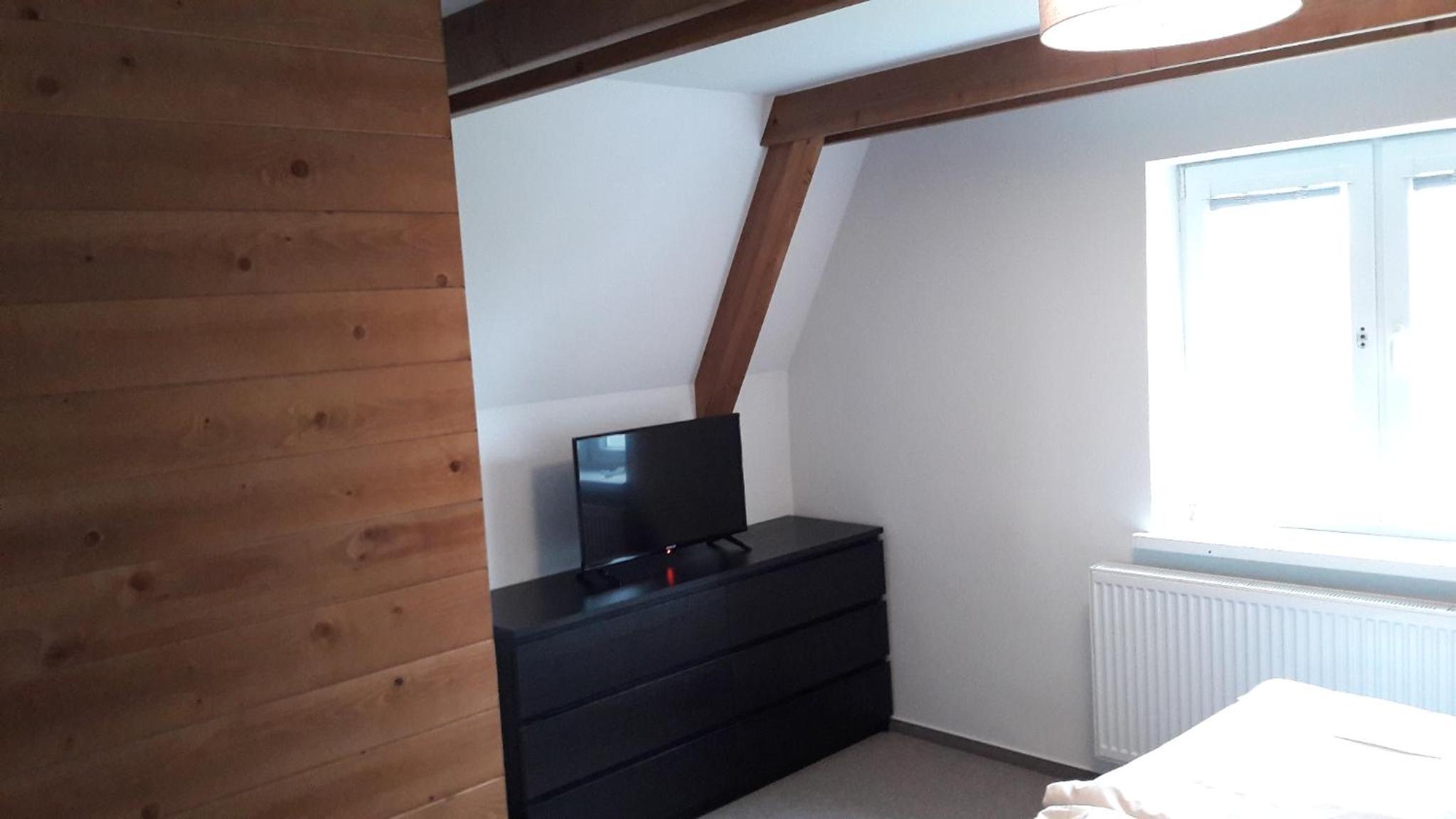 Small Double Room - Photo 2