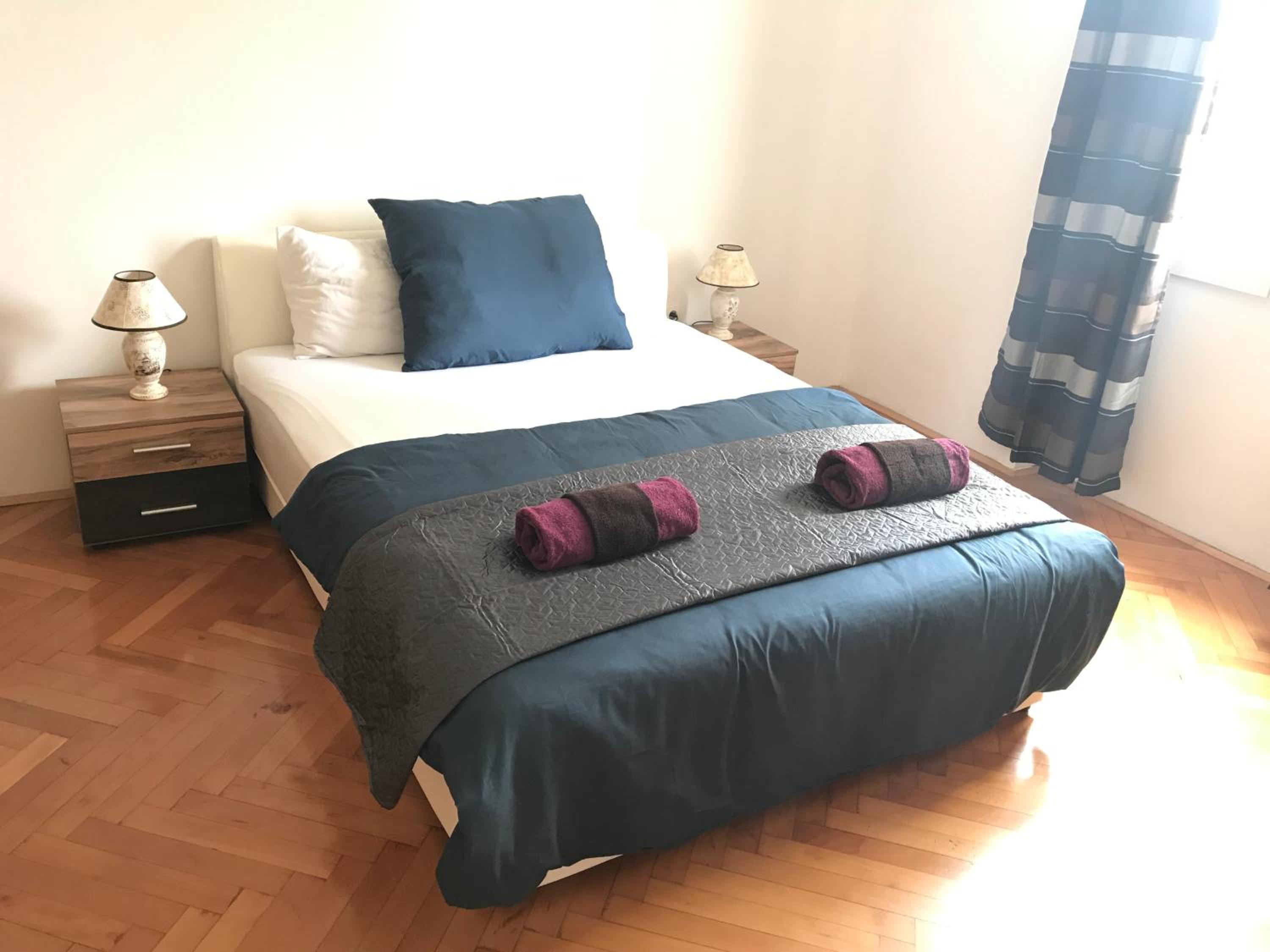 Three-Bedroom Apartment - Photo 20