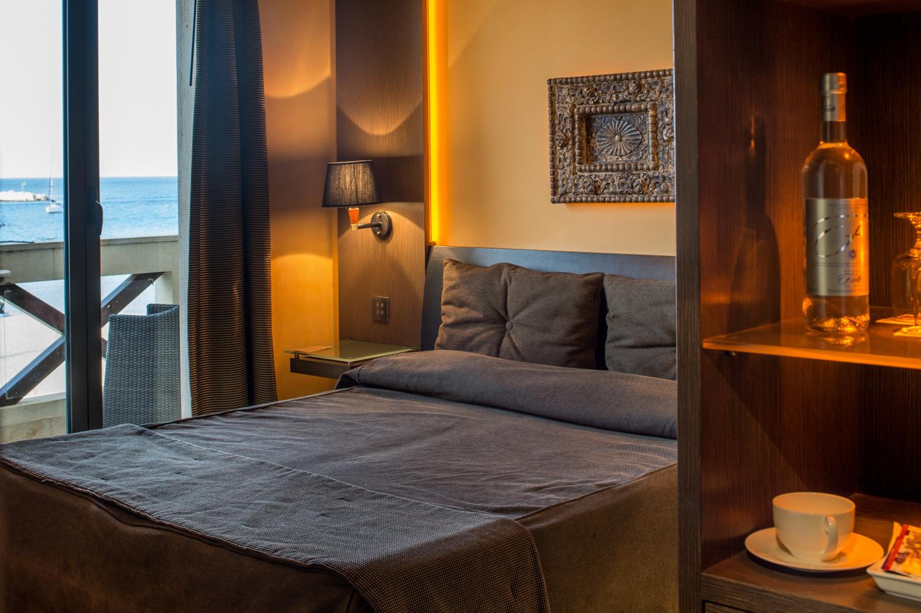Double Room with Sea View photo 1