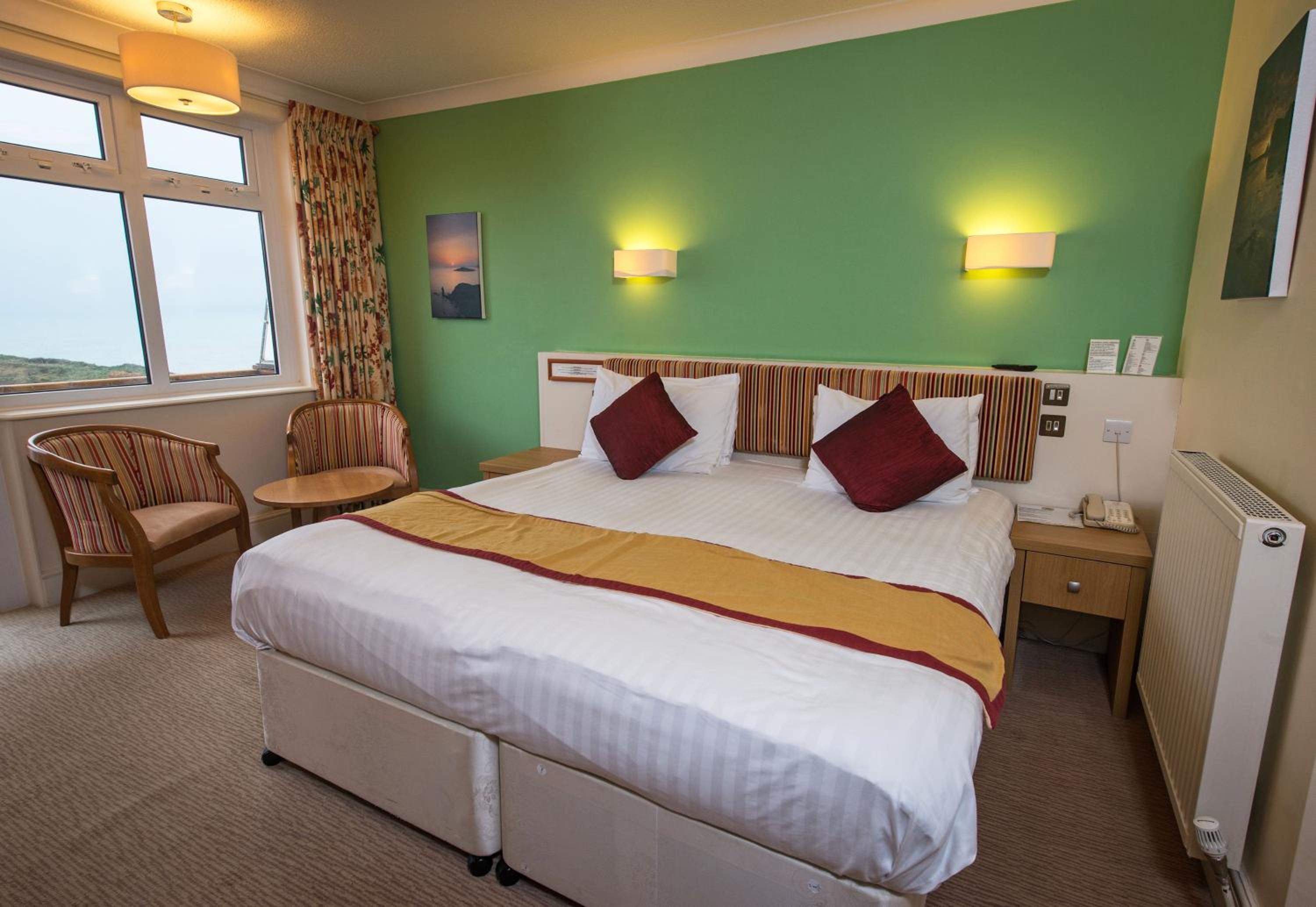 Large Standard Room with Balcony and Sea View