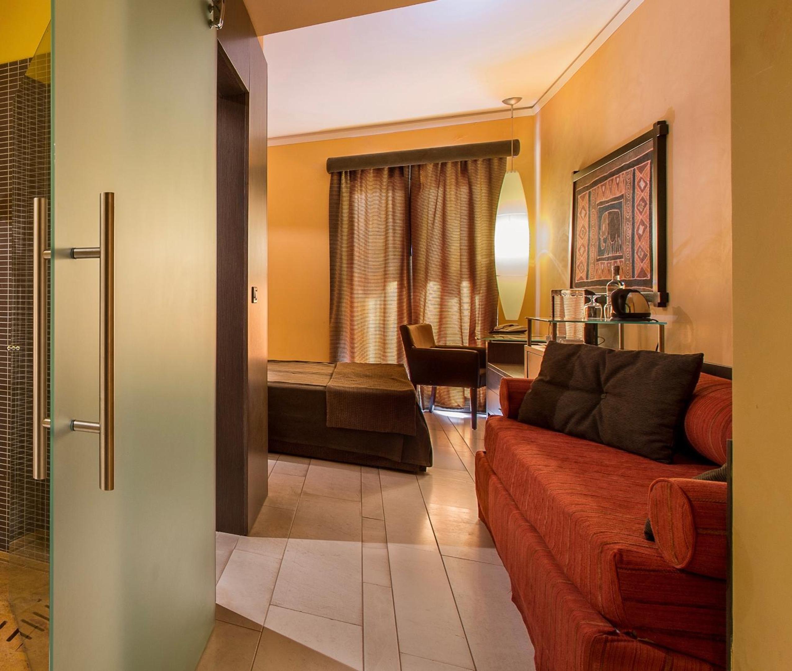 Large Deluxe Triple Room photo 2