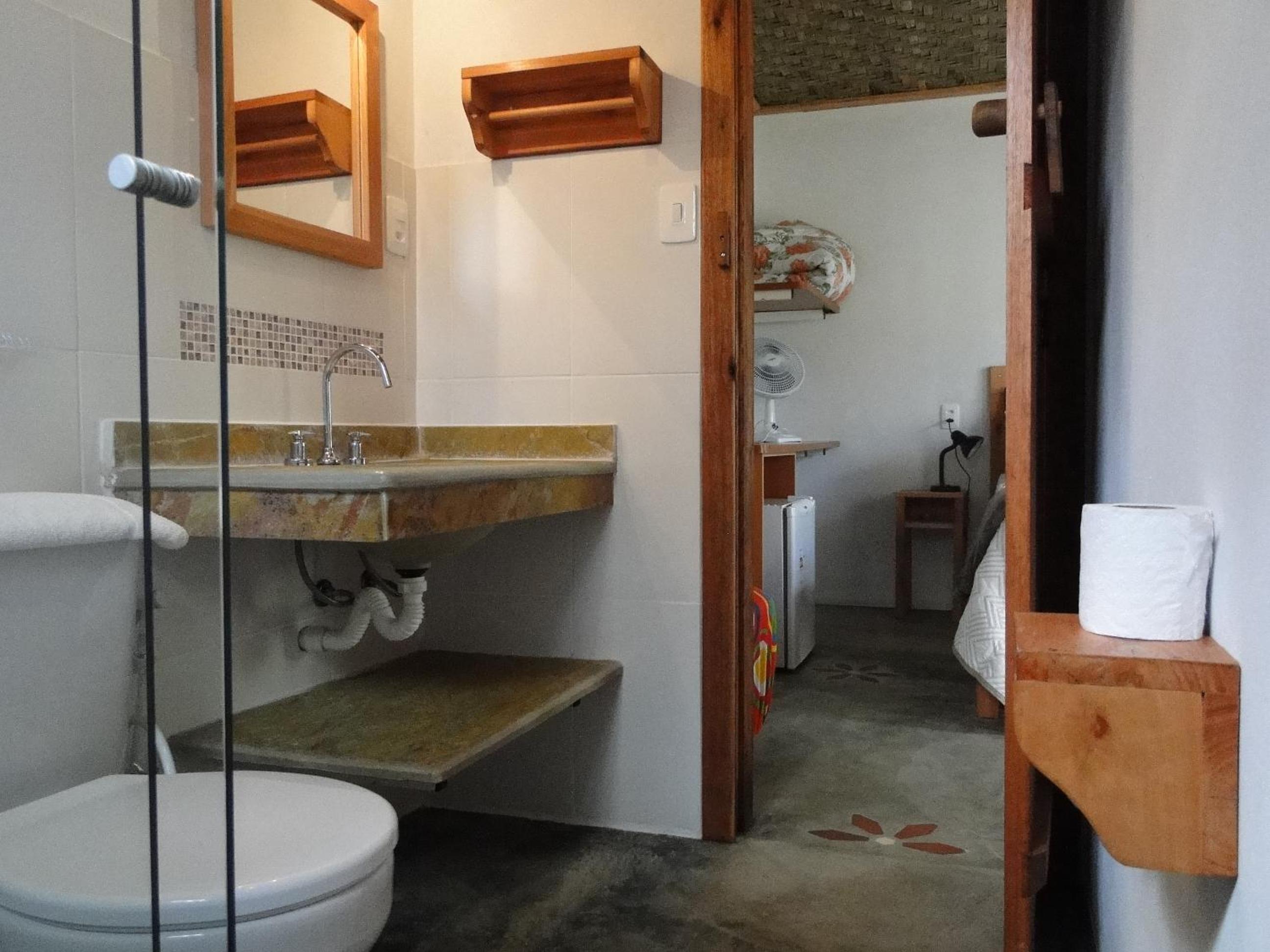 Suite with Balcony - Photo 6