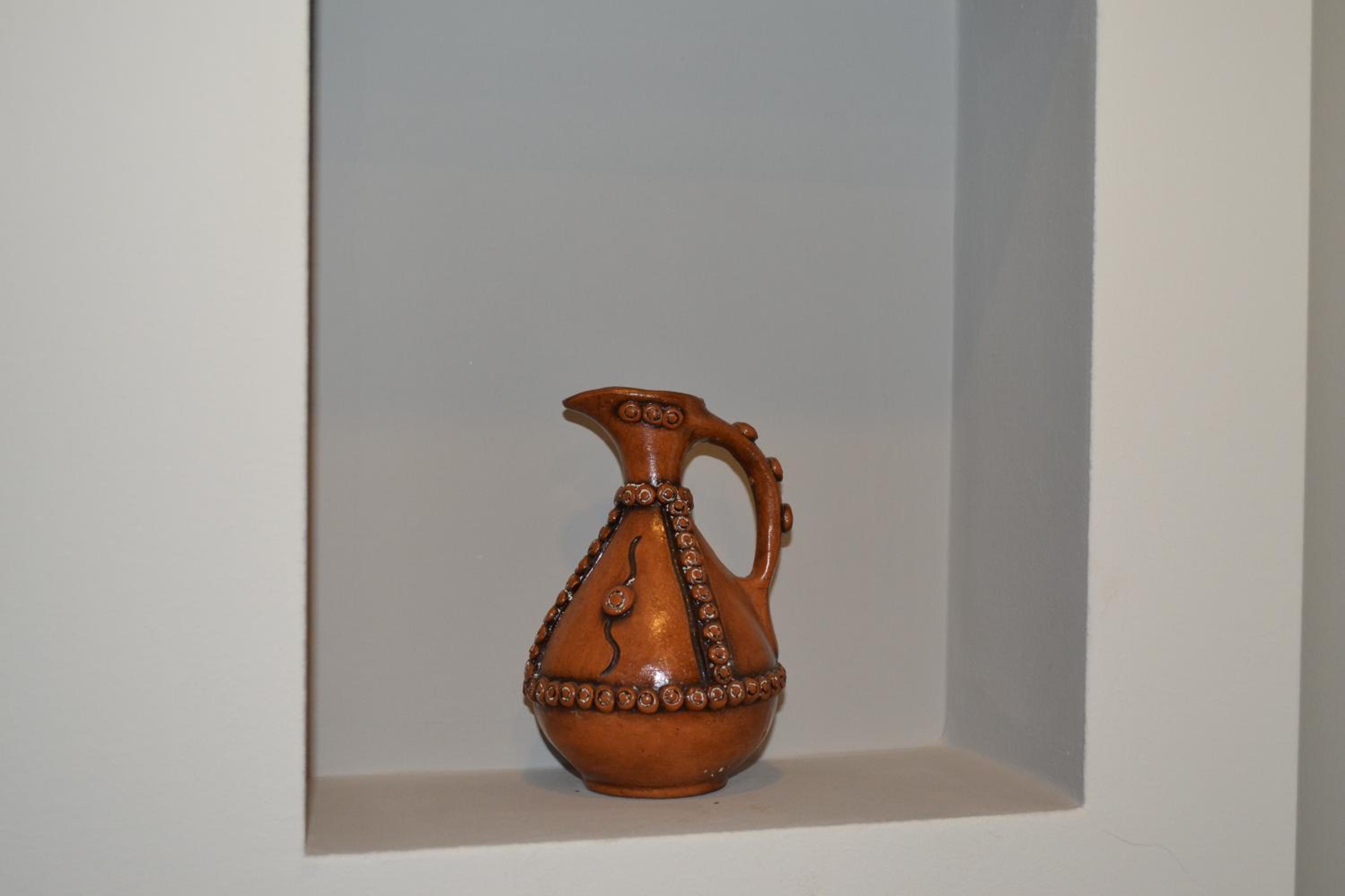Studio Apartment - Photo 17