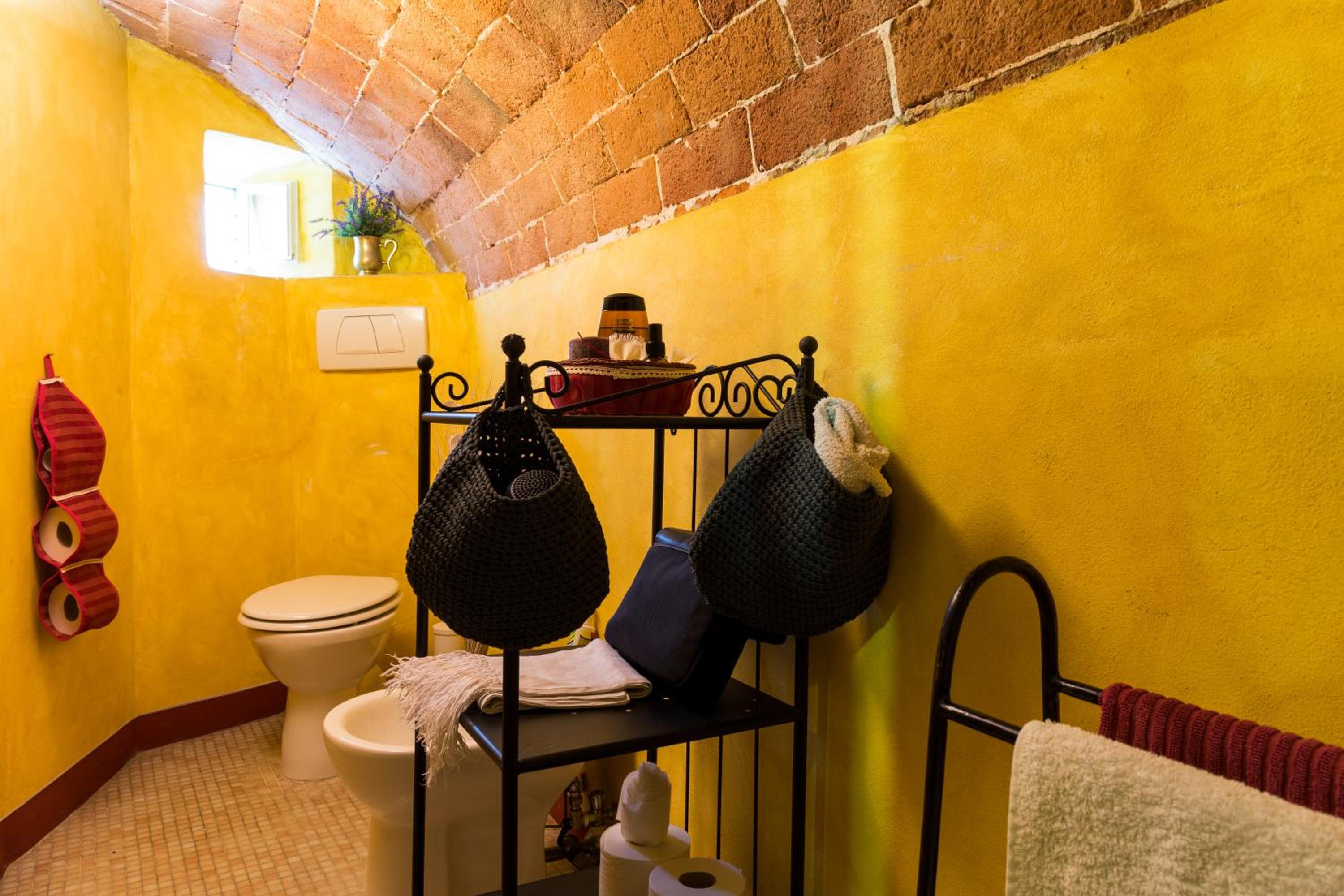 Apartment - Photo 17
