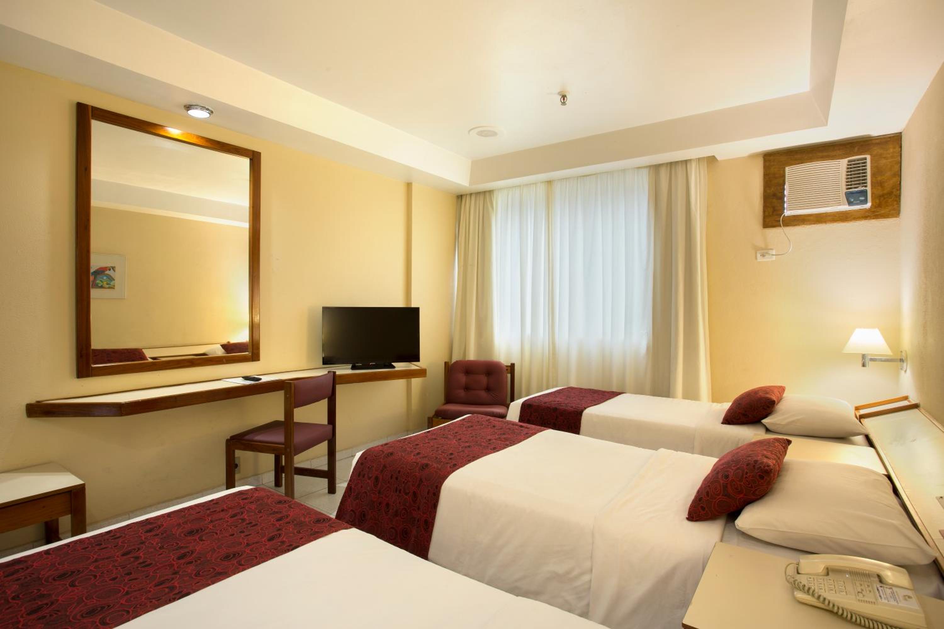 Standard Triple Room - Photo 3